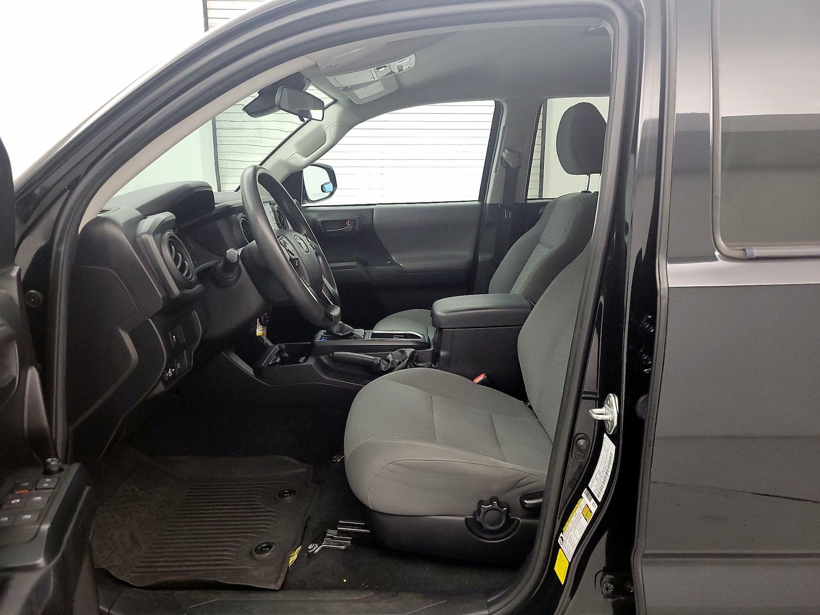 Power Seat(s) & Side Airbags