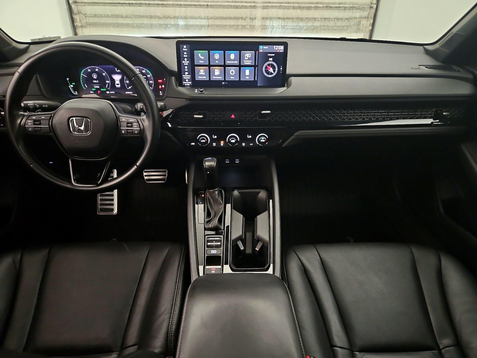 Apple CarPlay® & Android Auto™