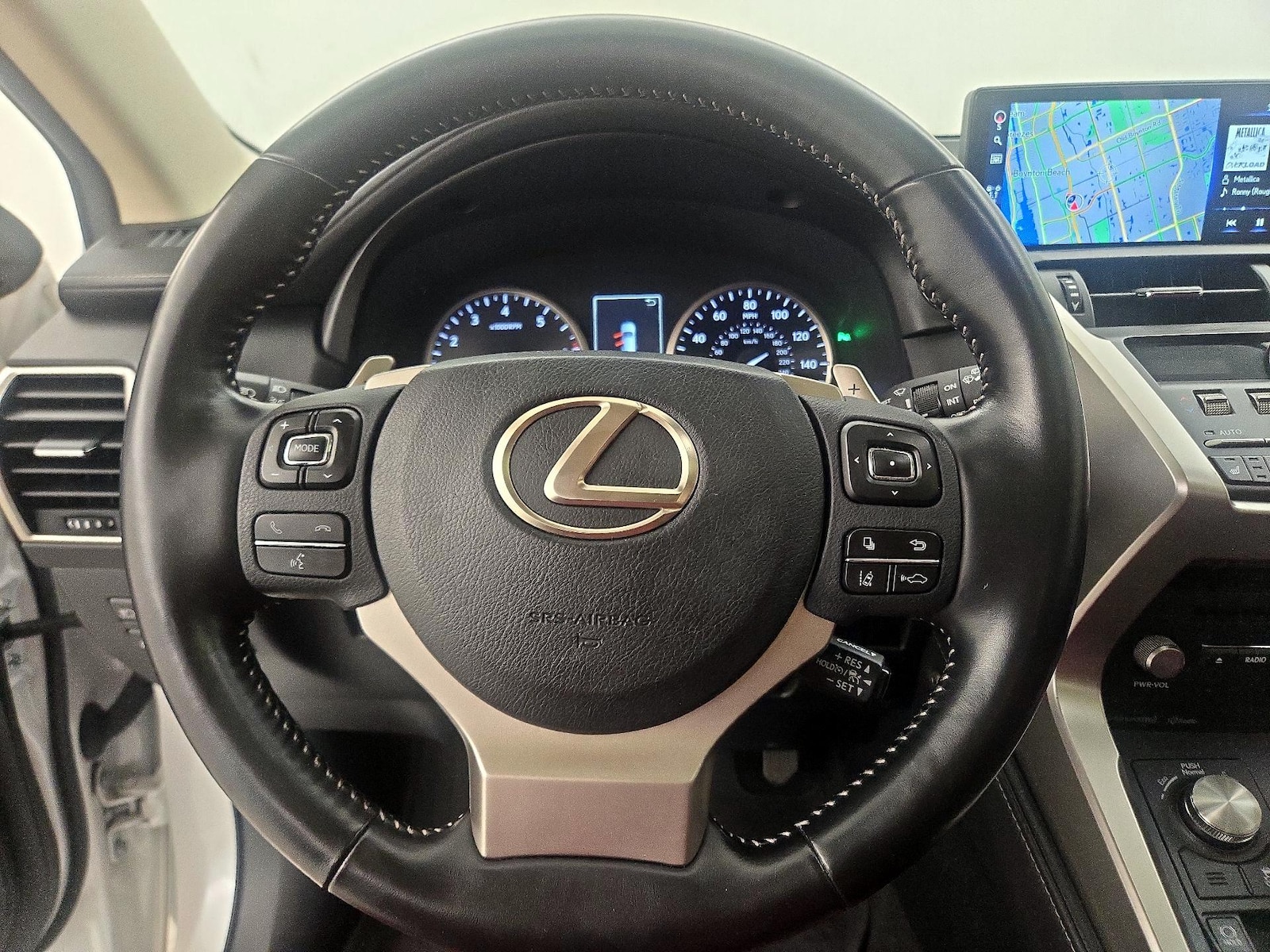 2020 Lexus NX 300 - Photo 11