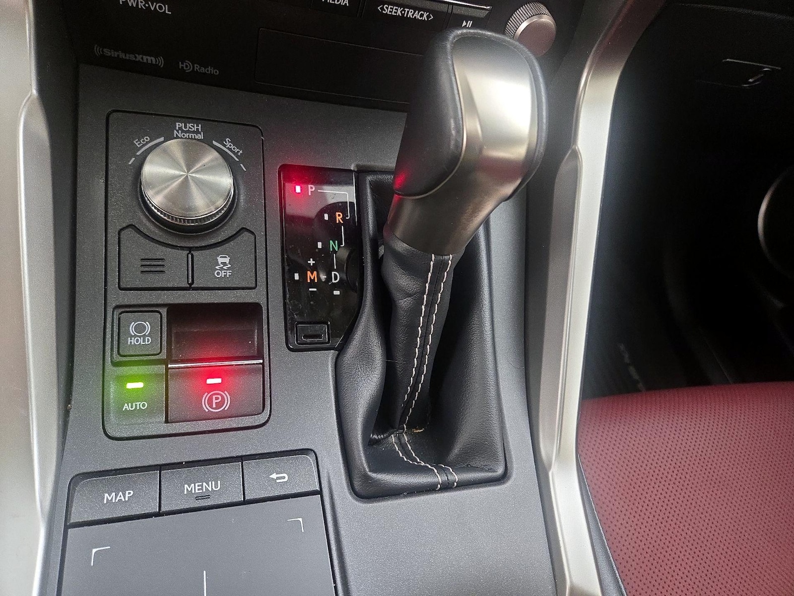 2020 Lexus NX 300 - Photo 19