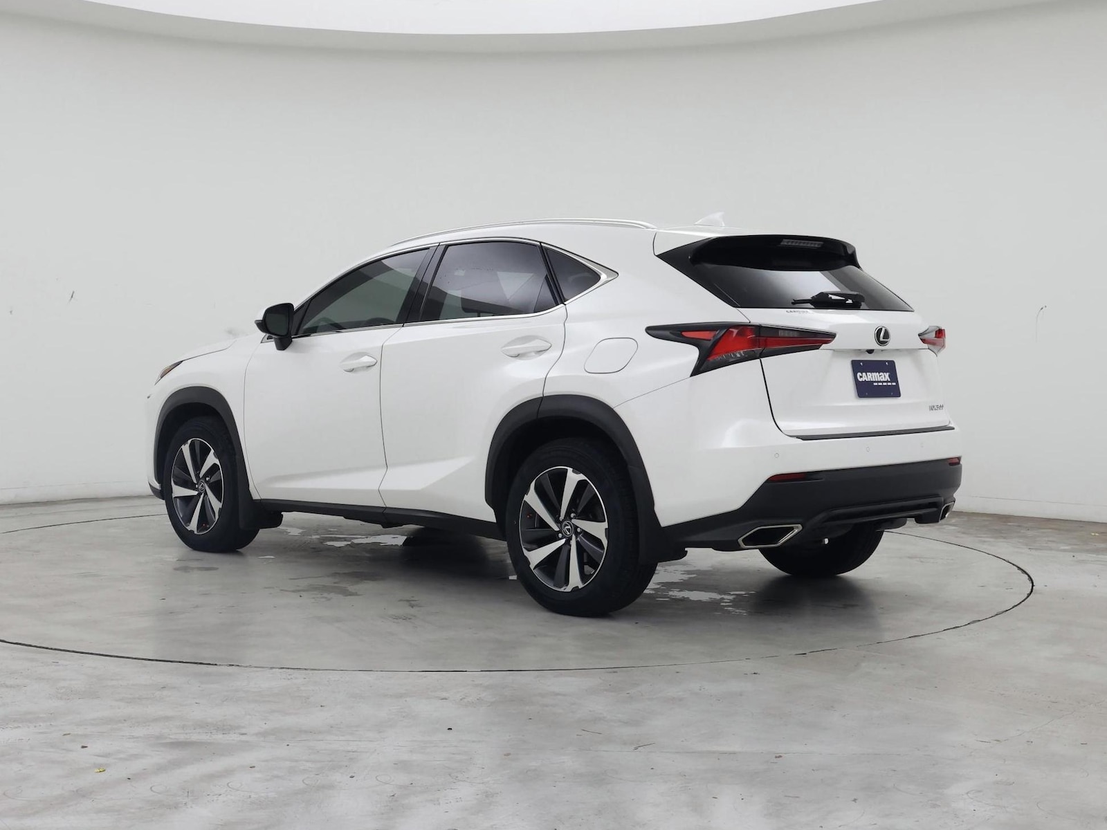 2020 Lexus NX 300 - Photo 3