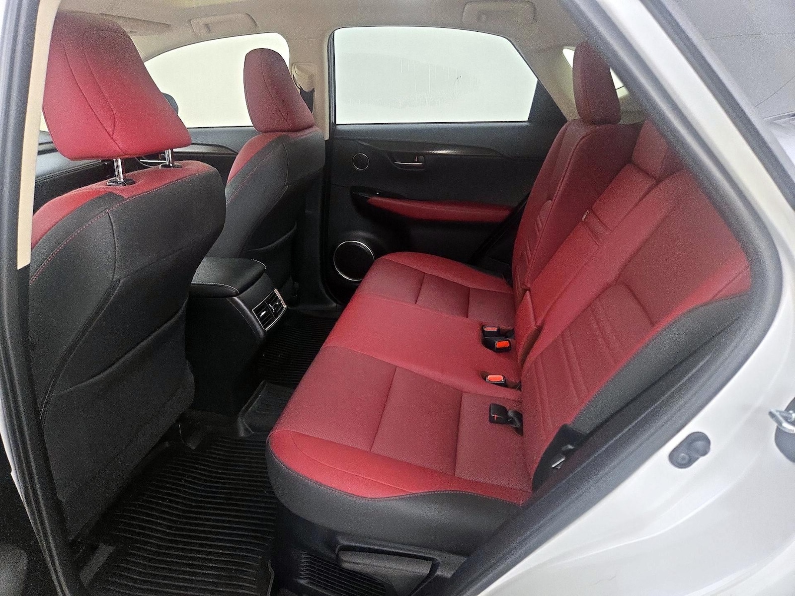 2020 Lexus NX 300 - Photo 22