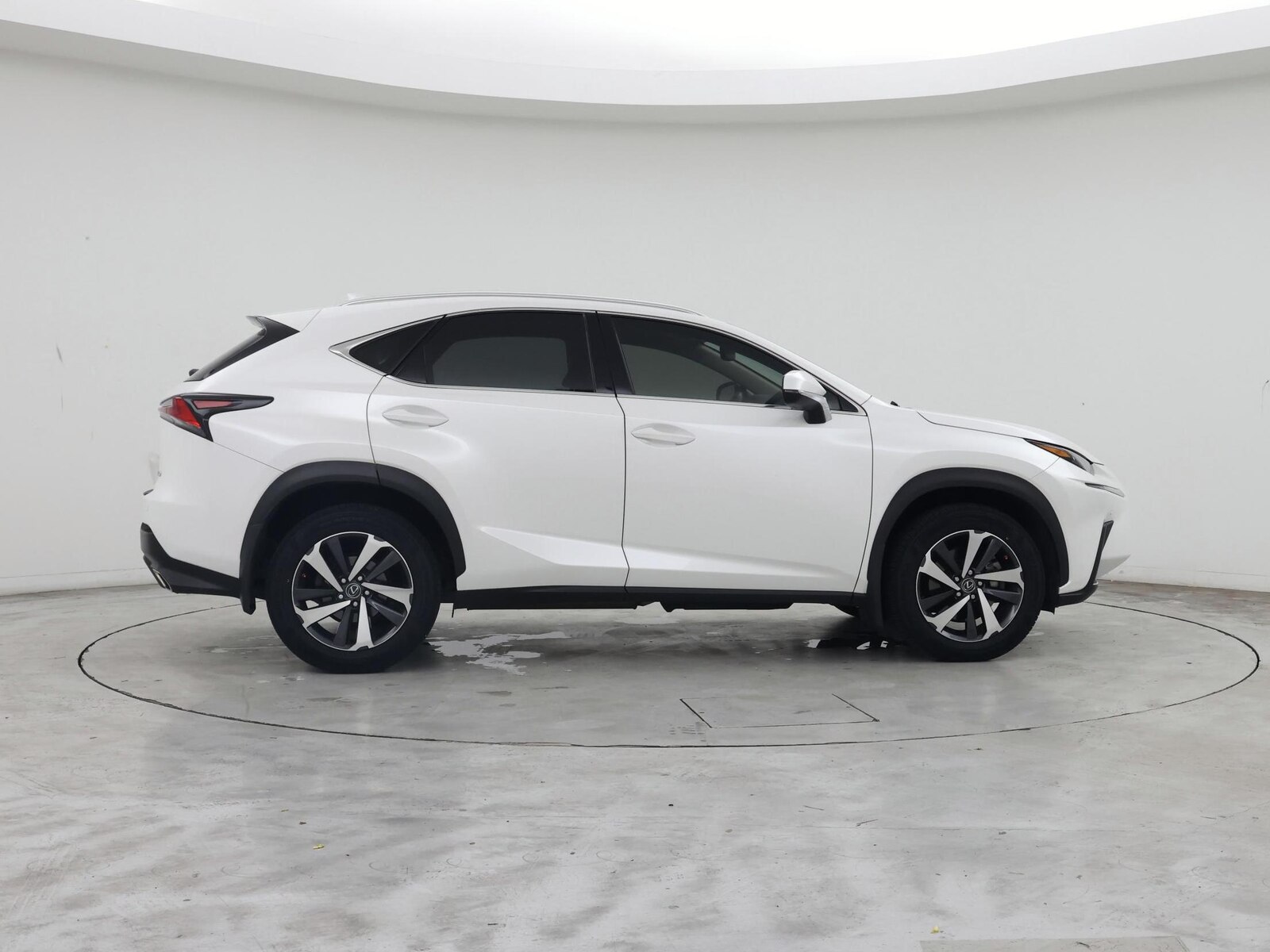 2020 Lexus NX 300 - Photo 8