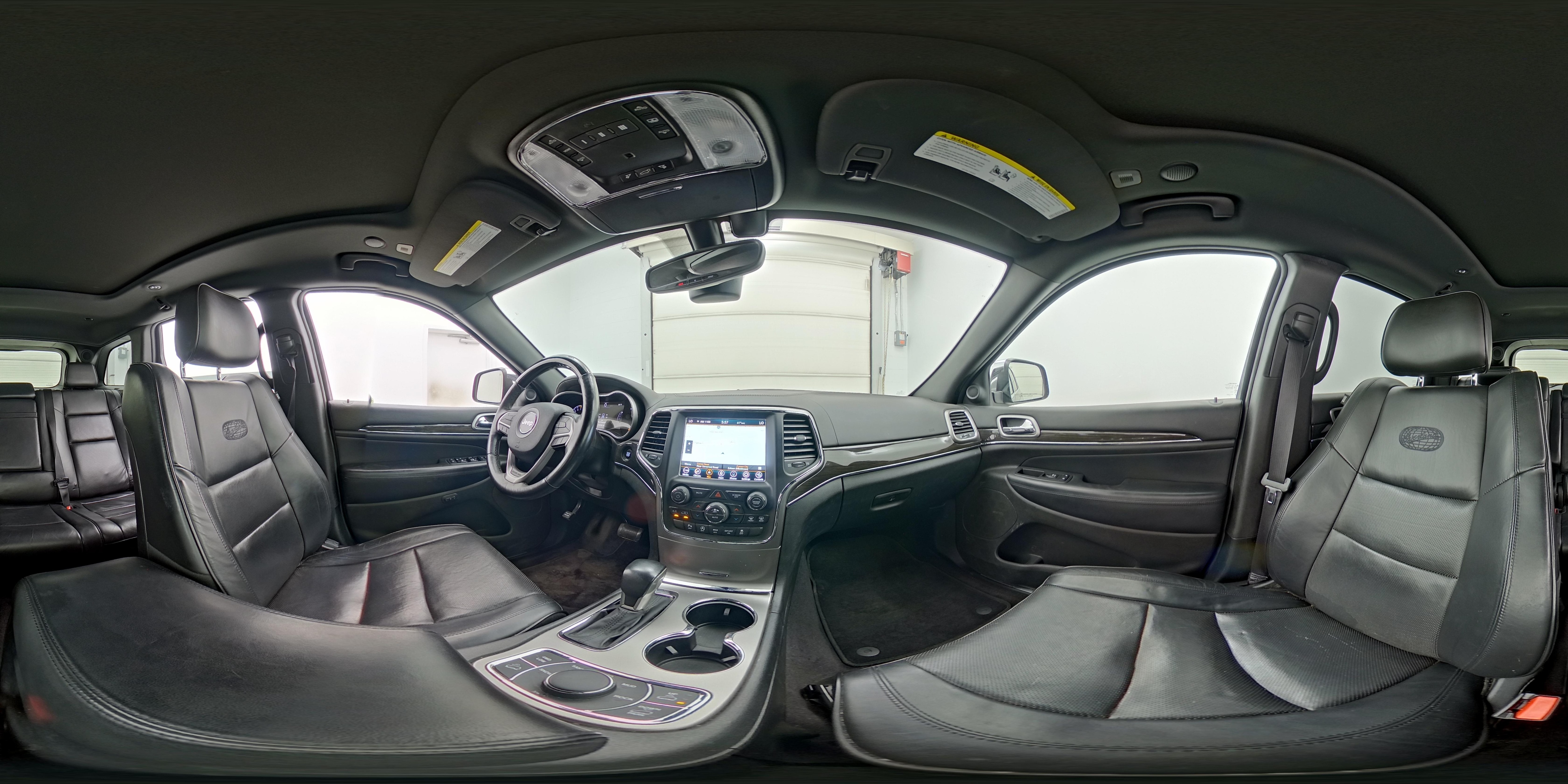 2018 Jeep Grand Cherokee Overland - Photo 26
