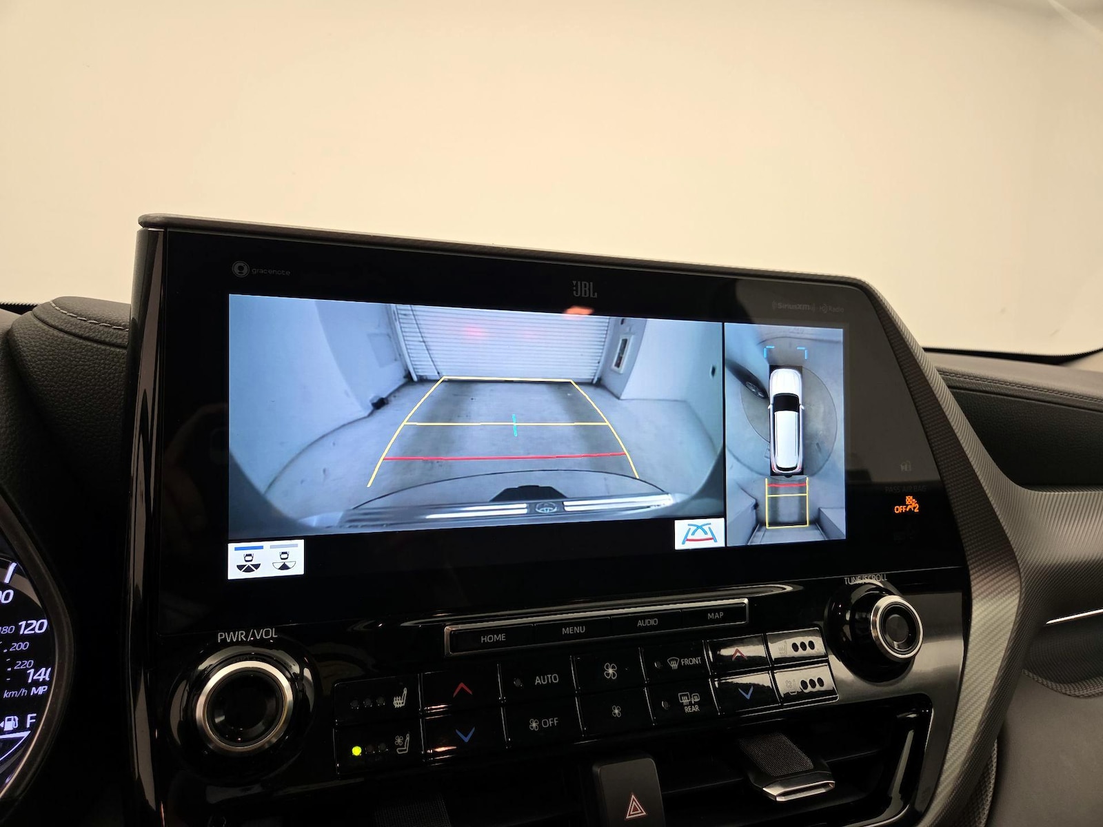 2022 Toyota Highlander Platinum - Photo 16
