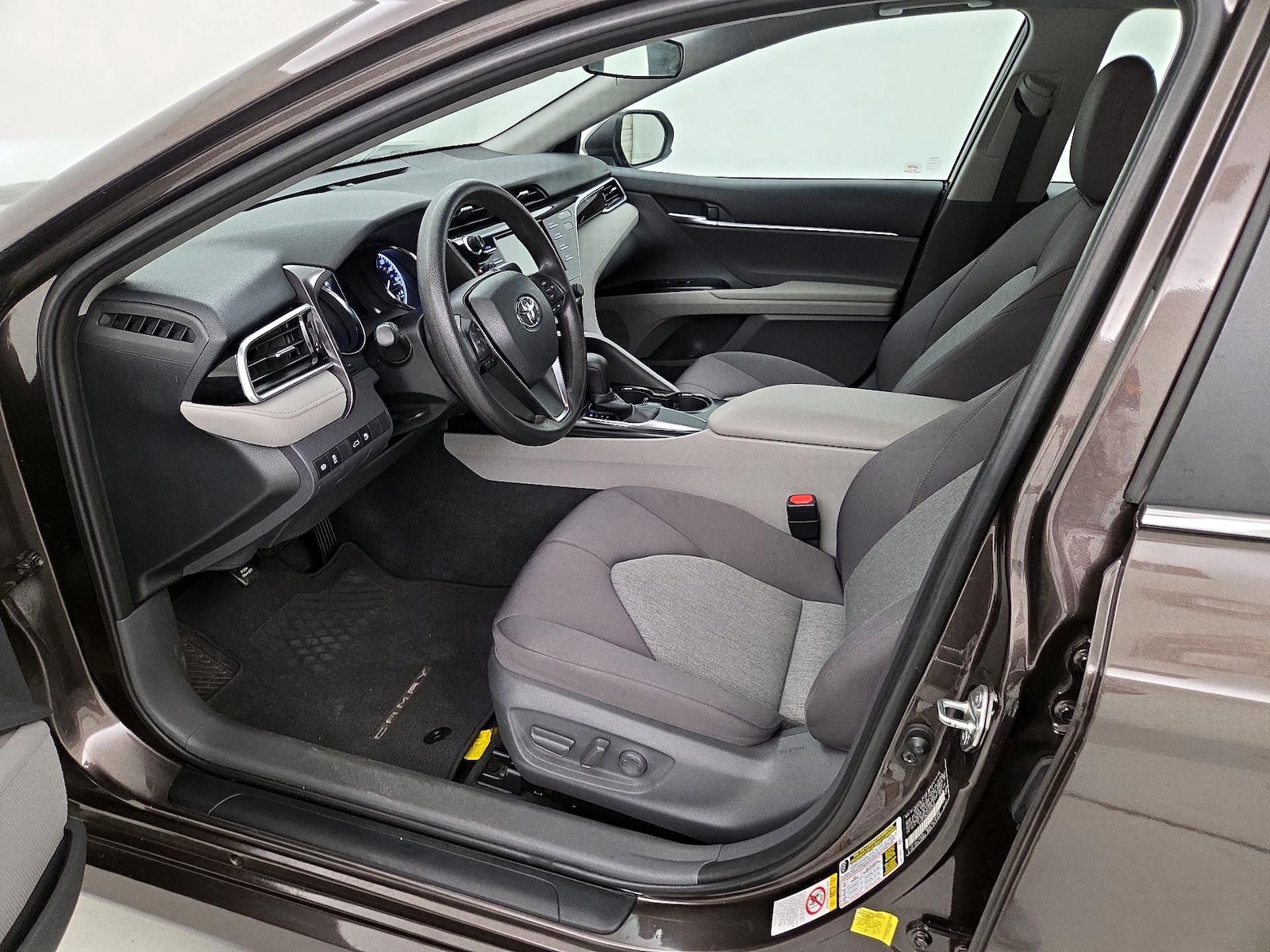 Power Seat(s) & Side Airbags
