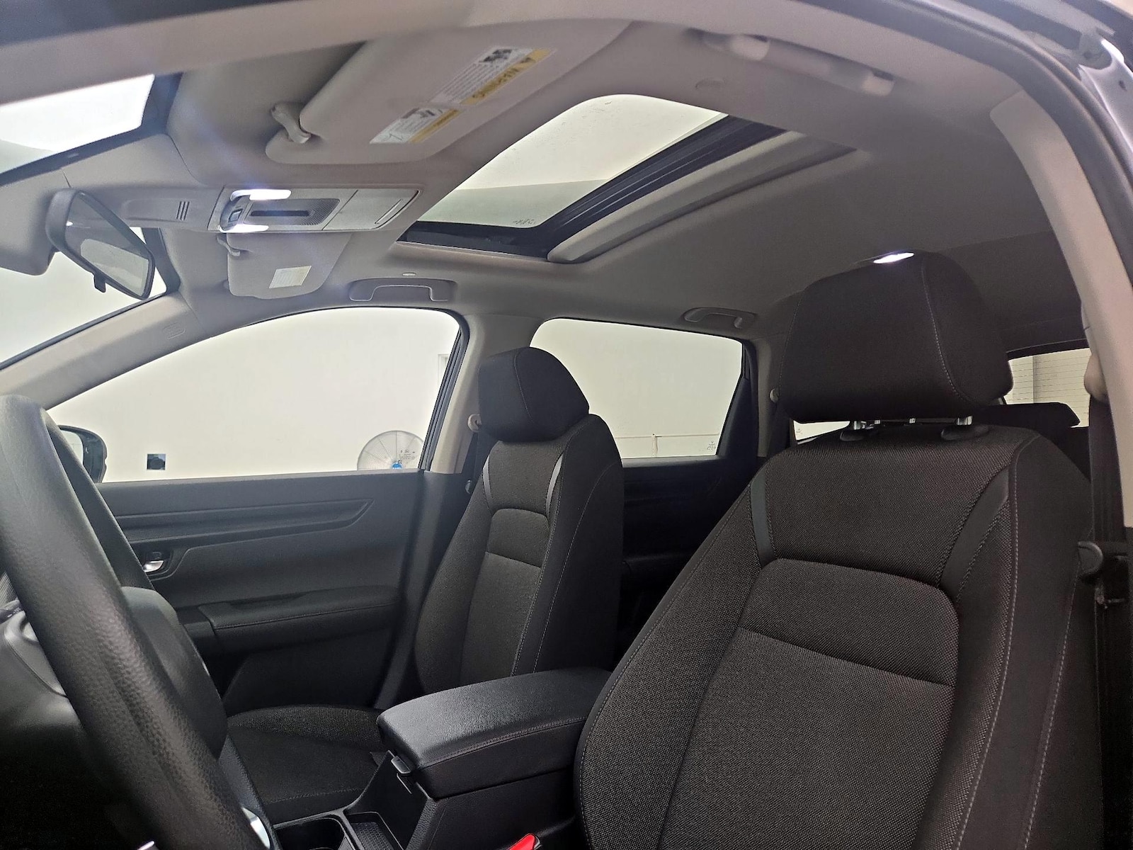 Sunroof(s) & Overhead Airbags