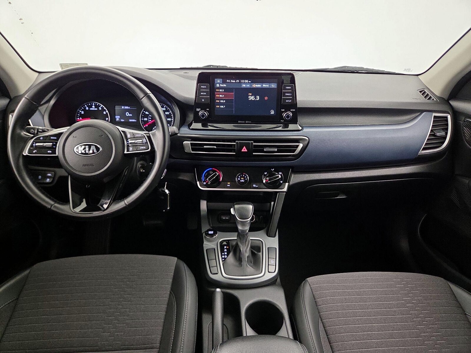 Apple CarPlay® & Android Auto™