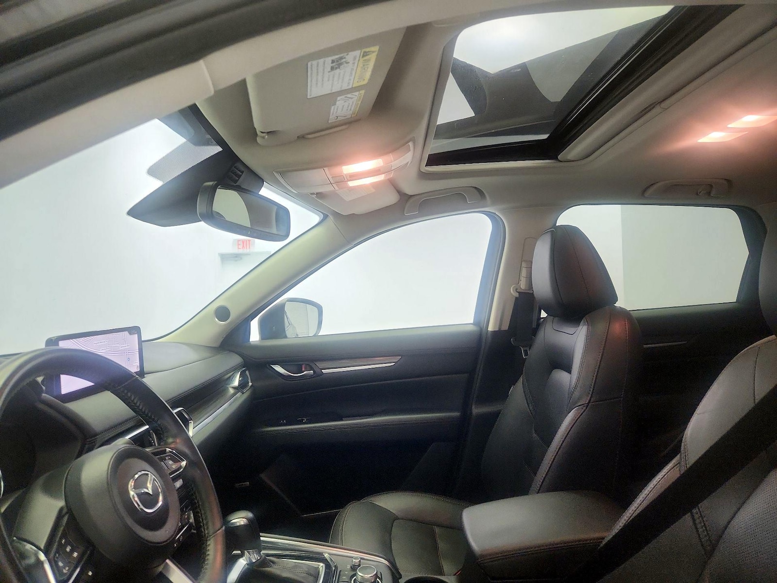 Sunroof(s) & Overhead Airbags