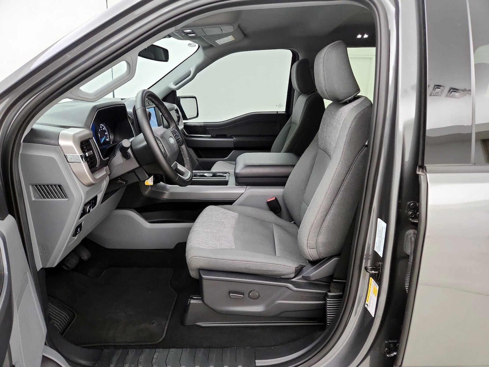 2023 Ford F-150 XLT - Photo 12