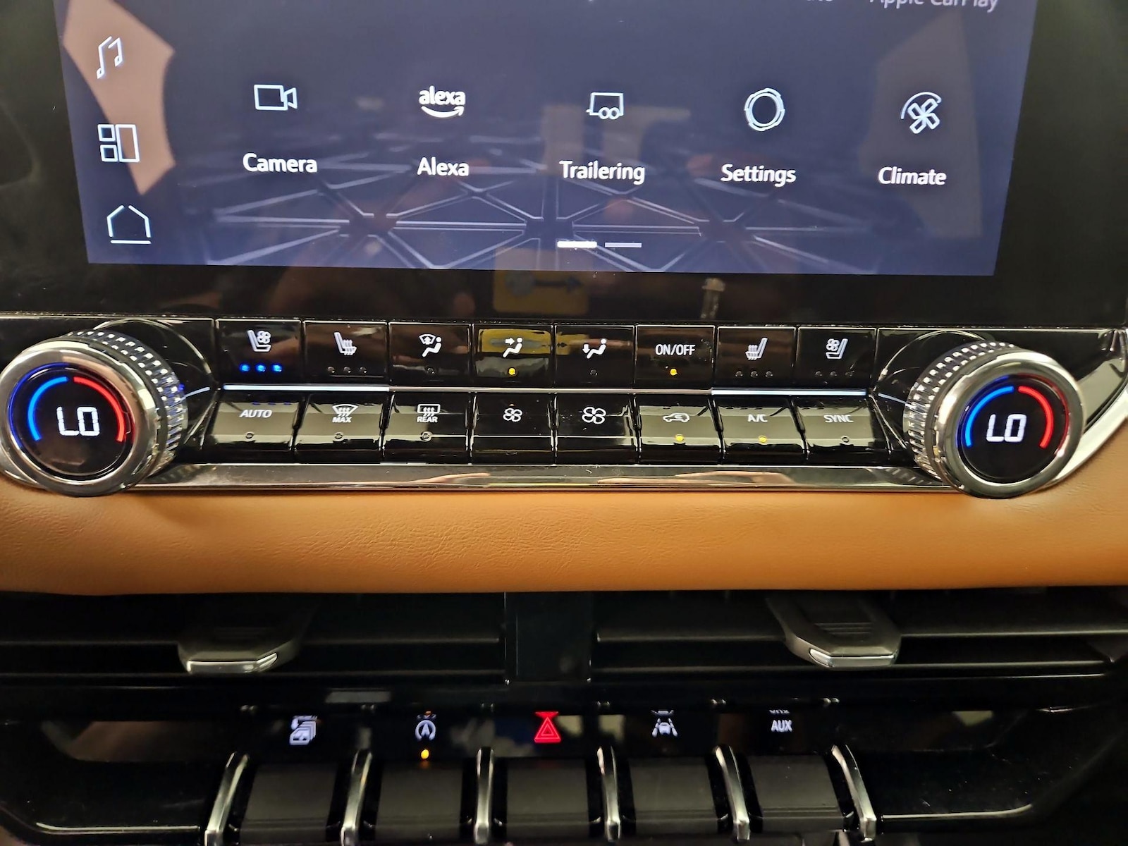 2025 GMC Canyon AT4 - Photo 18