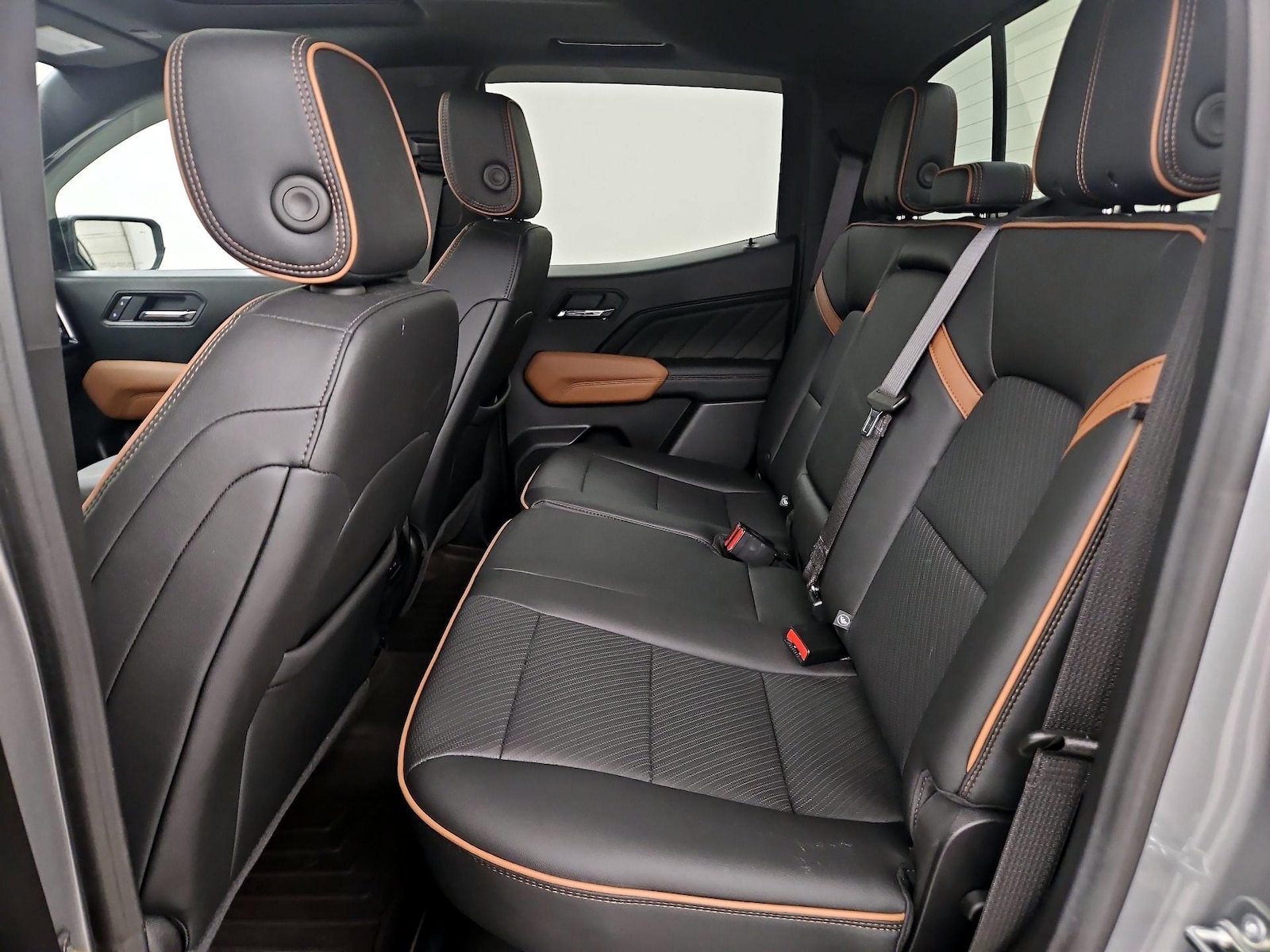 2025 GMC Canyon AT4 - Photo 22