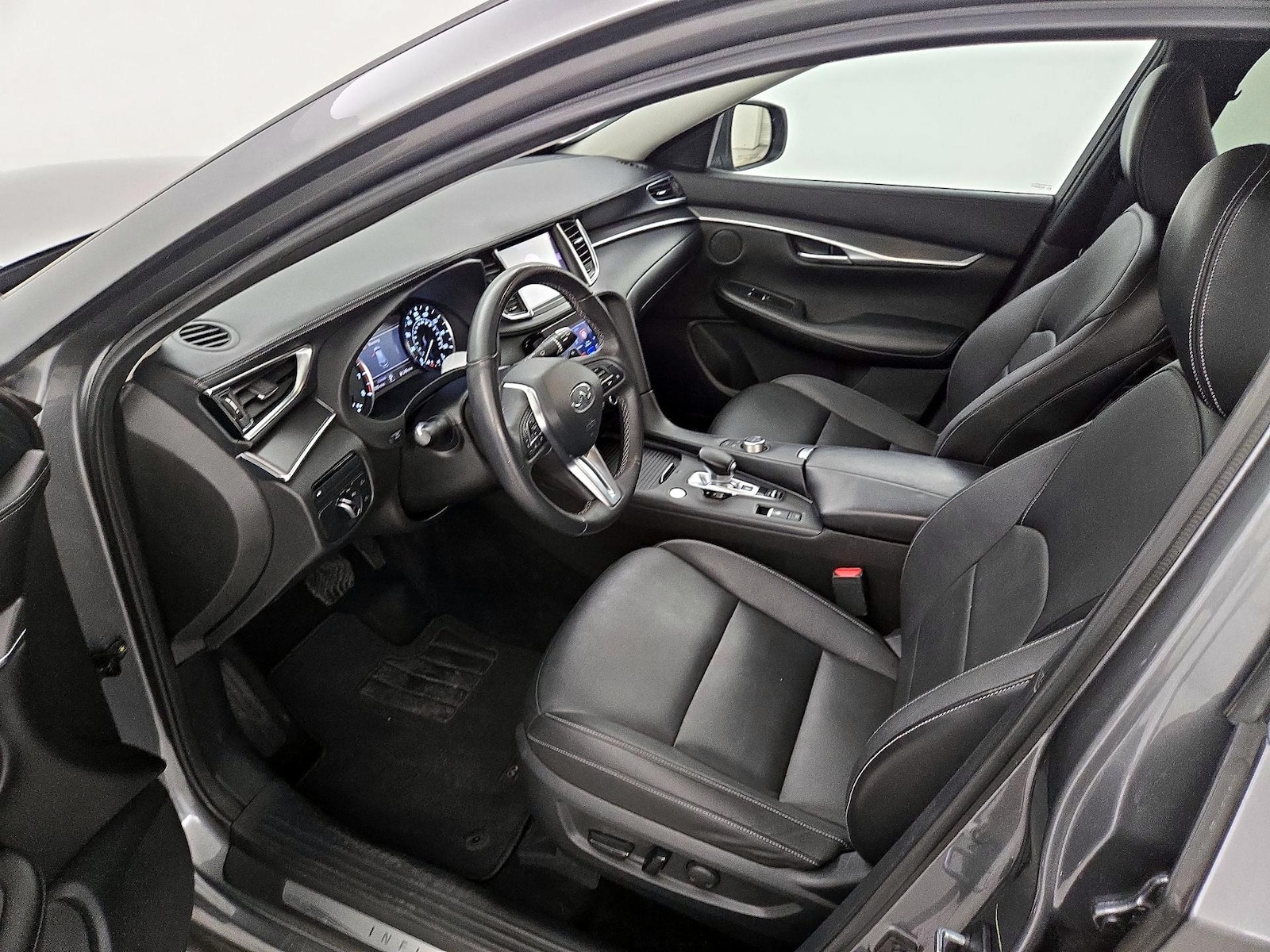 Power Seat(s) & Side Airbags