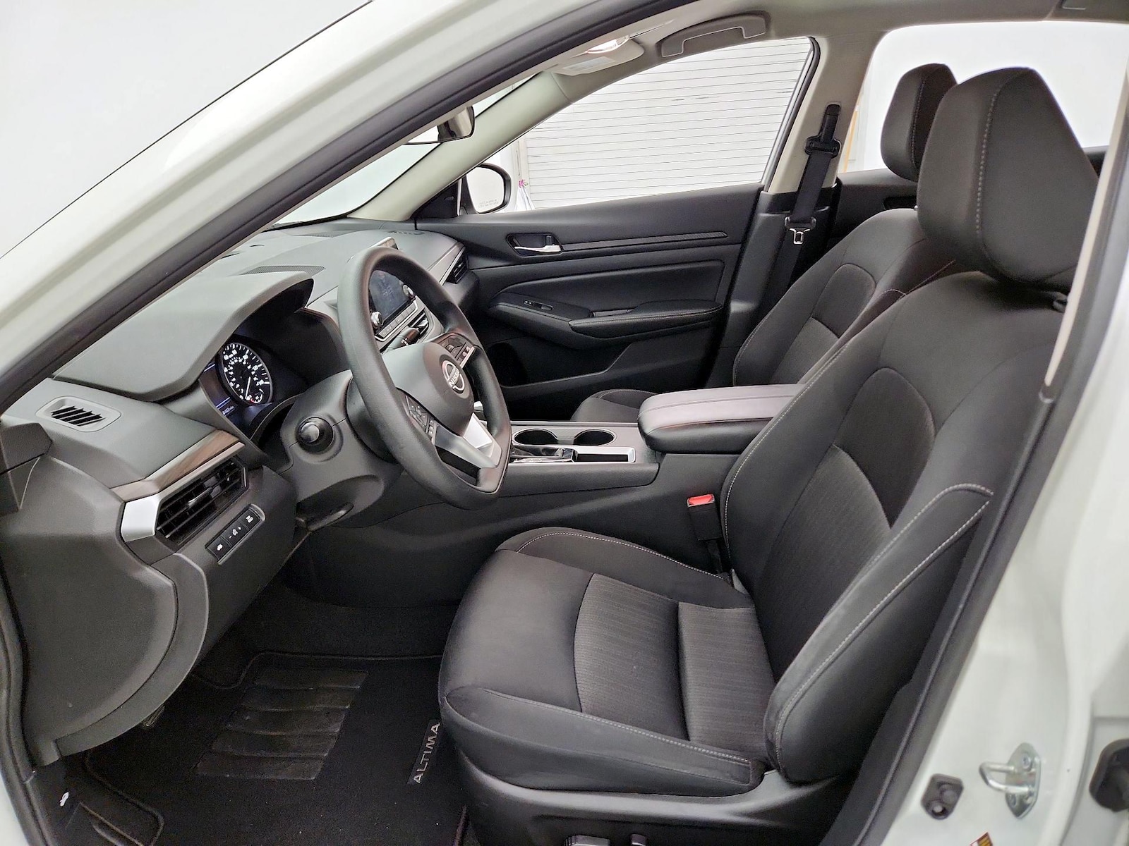 Power Seat(s) & Side Airbags