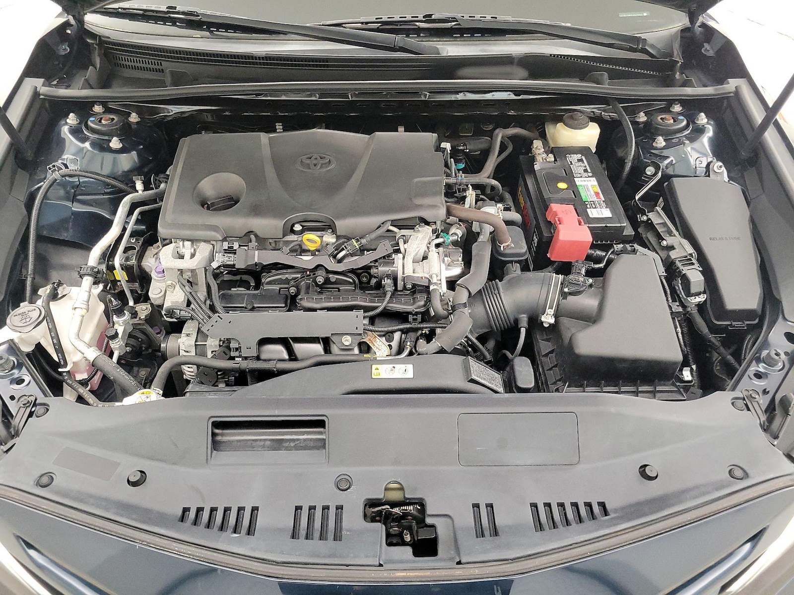 2018 Toyota Camry SE - Photo 23