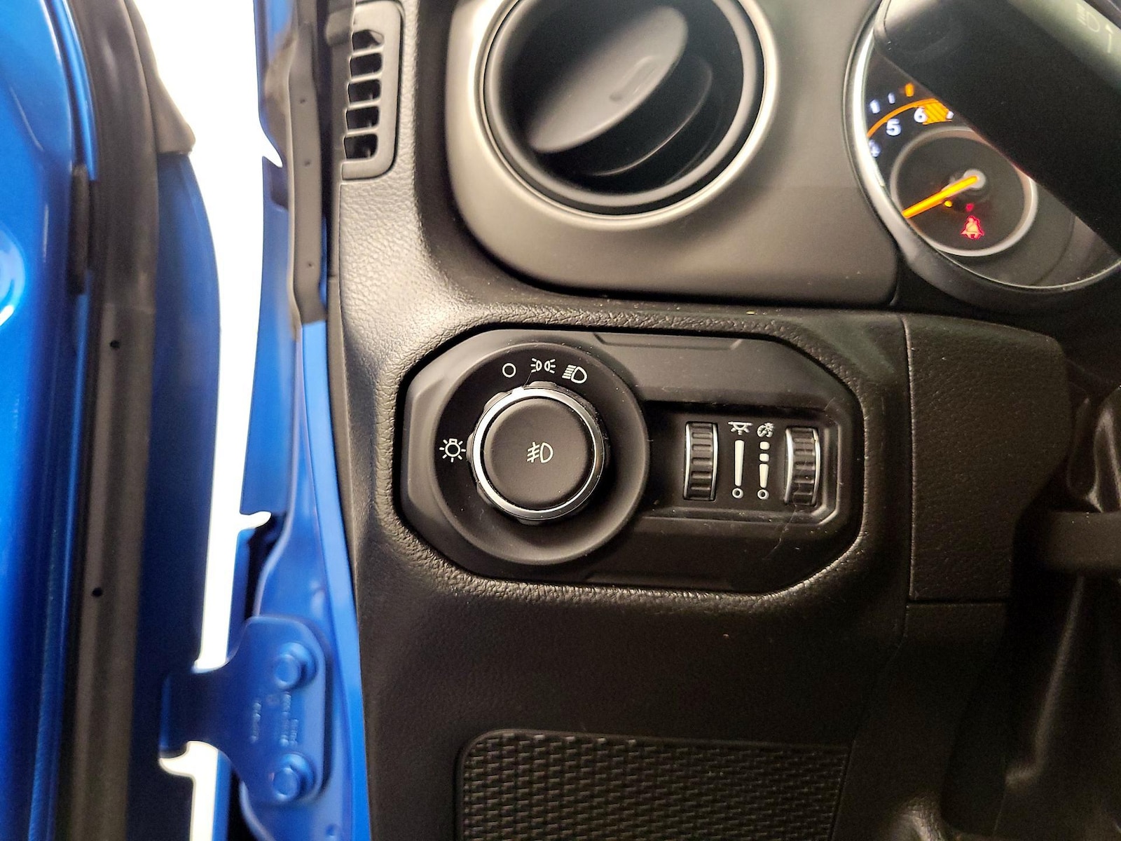 2022 Jeep Wrangler Willys Sport - Photo 14