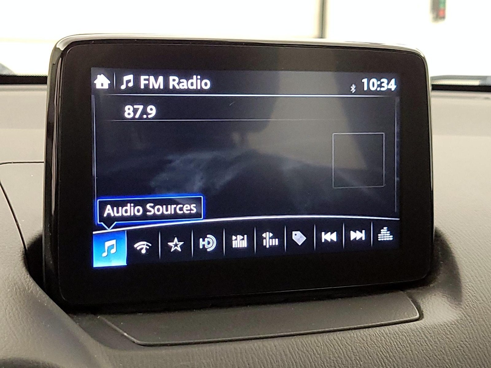 2019 Toyota Yaris LE - Photo 16