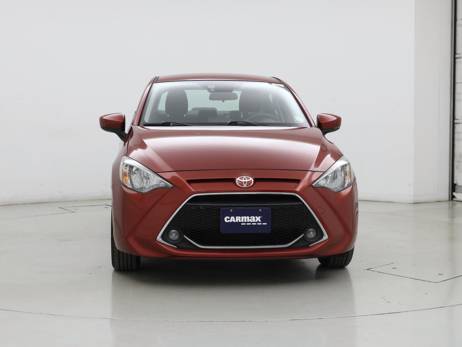 2019 Toyota Yaris LE - Photo 6