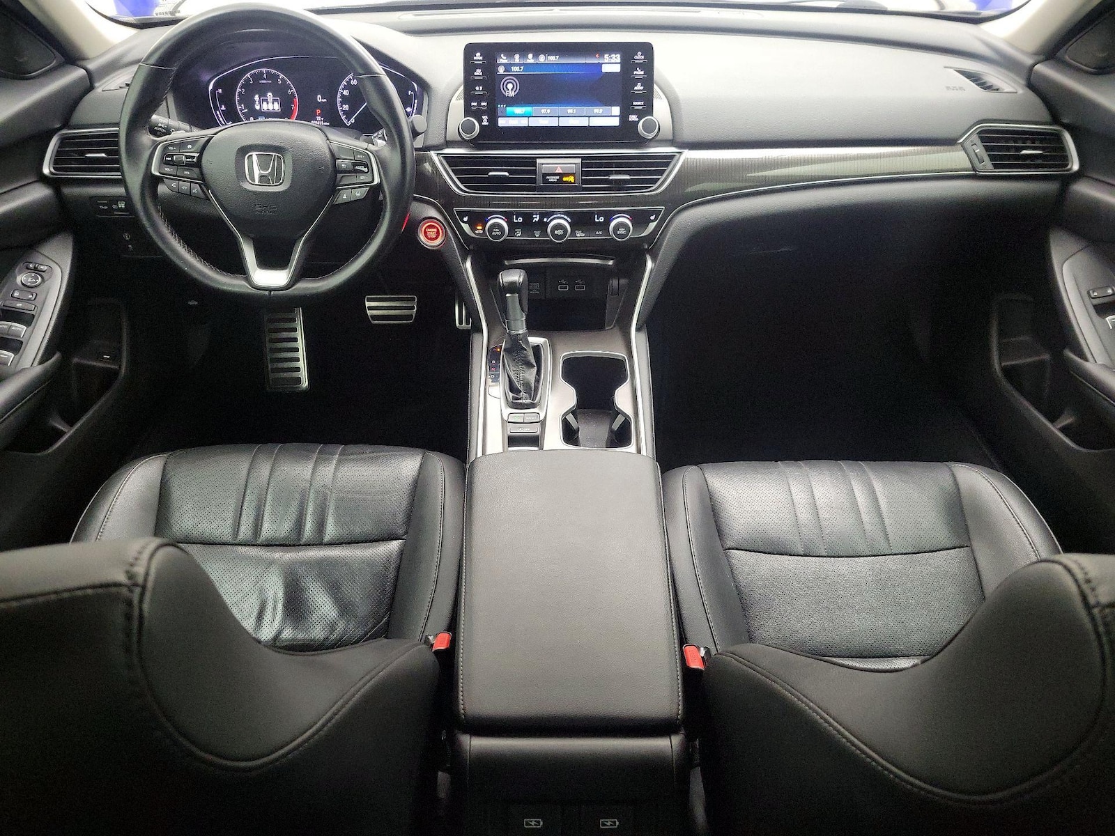 Apple CarPlay® & Android Auto™