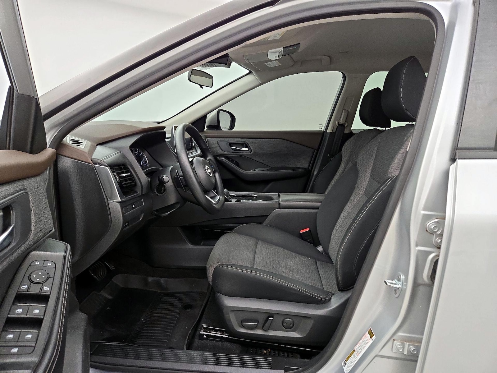 Power Seat(s) & Side Airbags