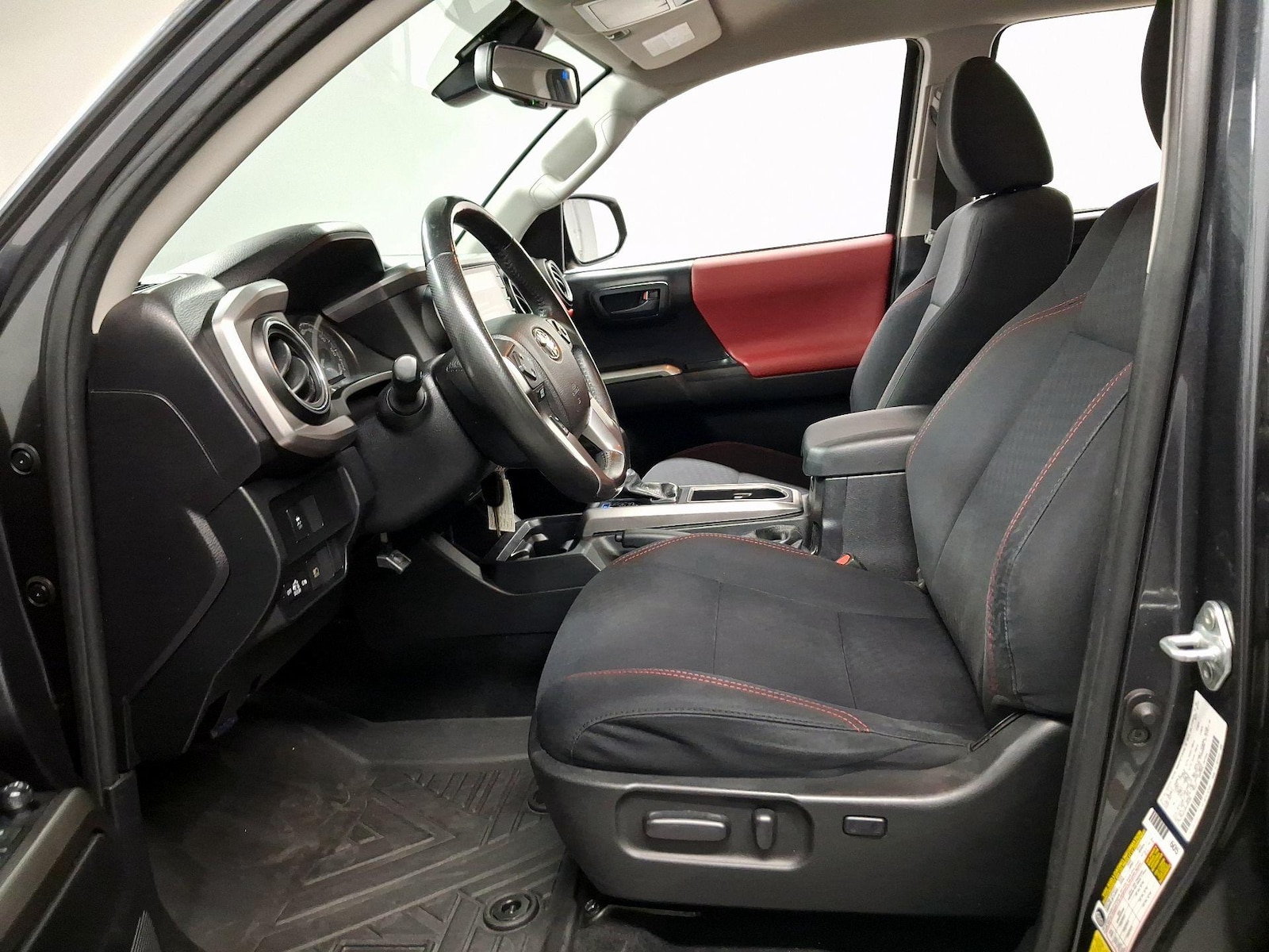 Power Seat(s) & Side Airbags