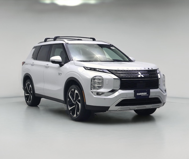 2024 Mitsubishi Outlander Plug in Hybrid SE