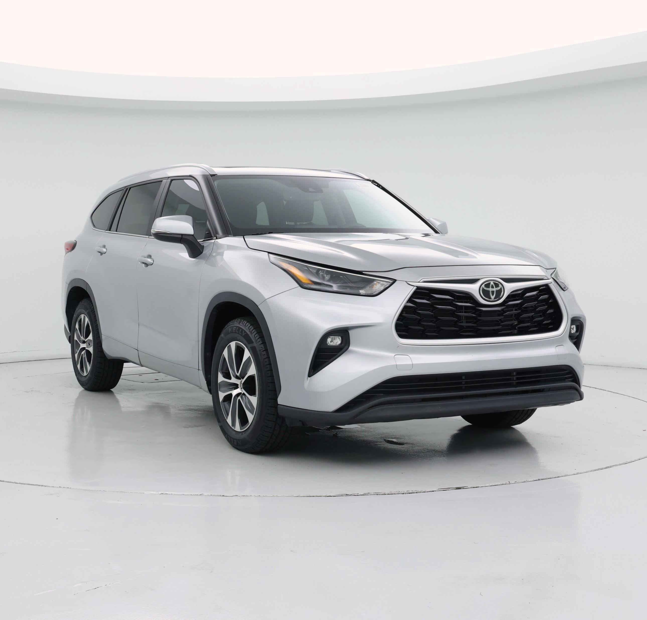 Silver 2023 Toyota Highlander SUV / Crossover Front-Wheel Drive Automatic