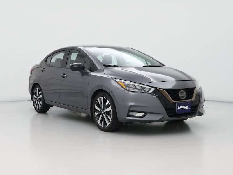 2020 Nissan Versa SR