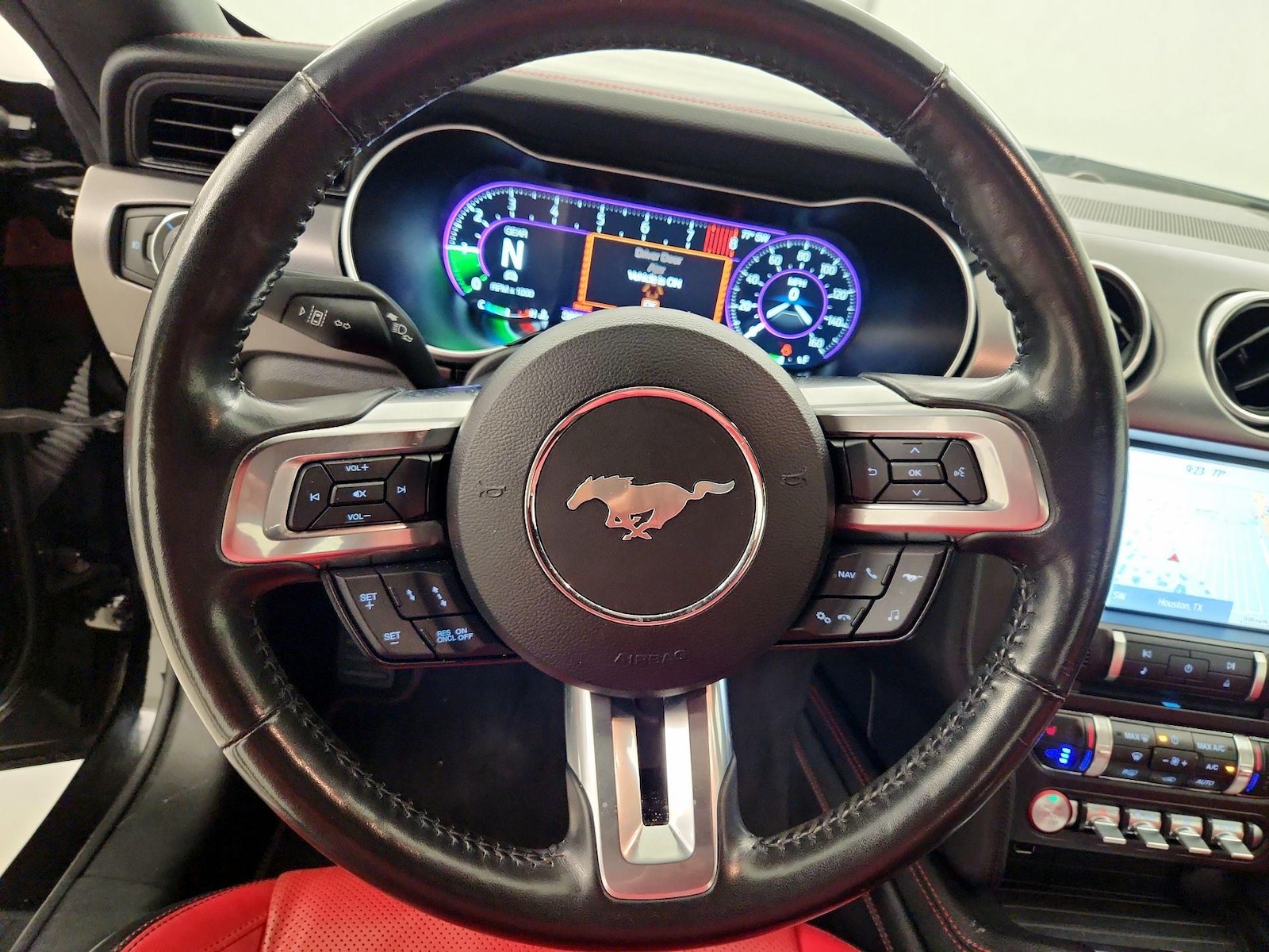 2022 Ford Mustang GT Premium - Photo 11