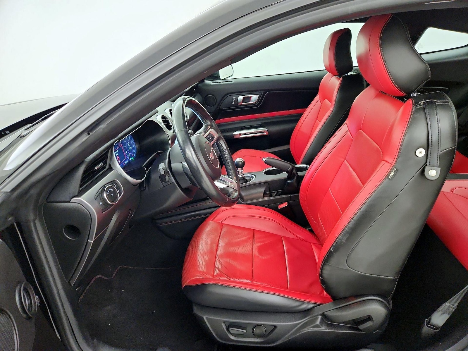 2022 Ford Mustang GT Premium - Photo 12