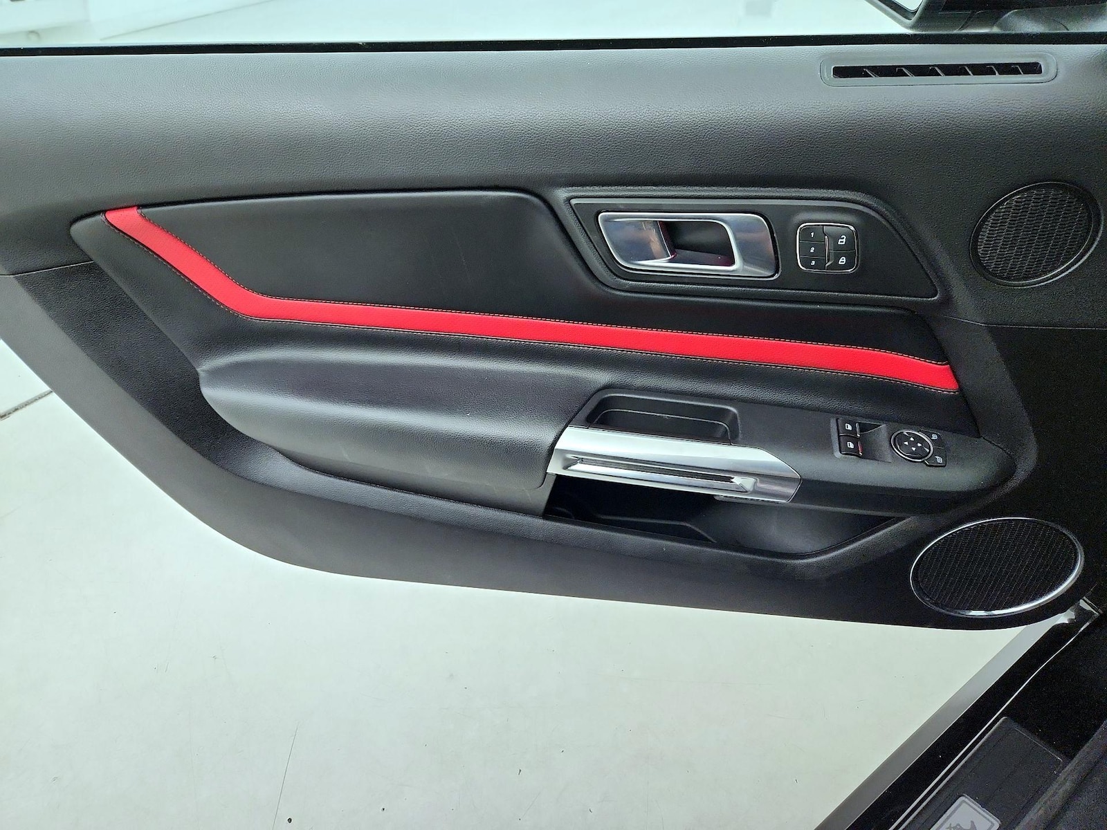 2022 Ford Mustang GT Premium - Photo 13