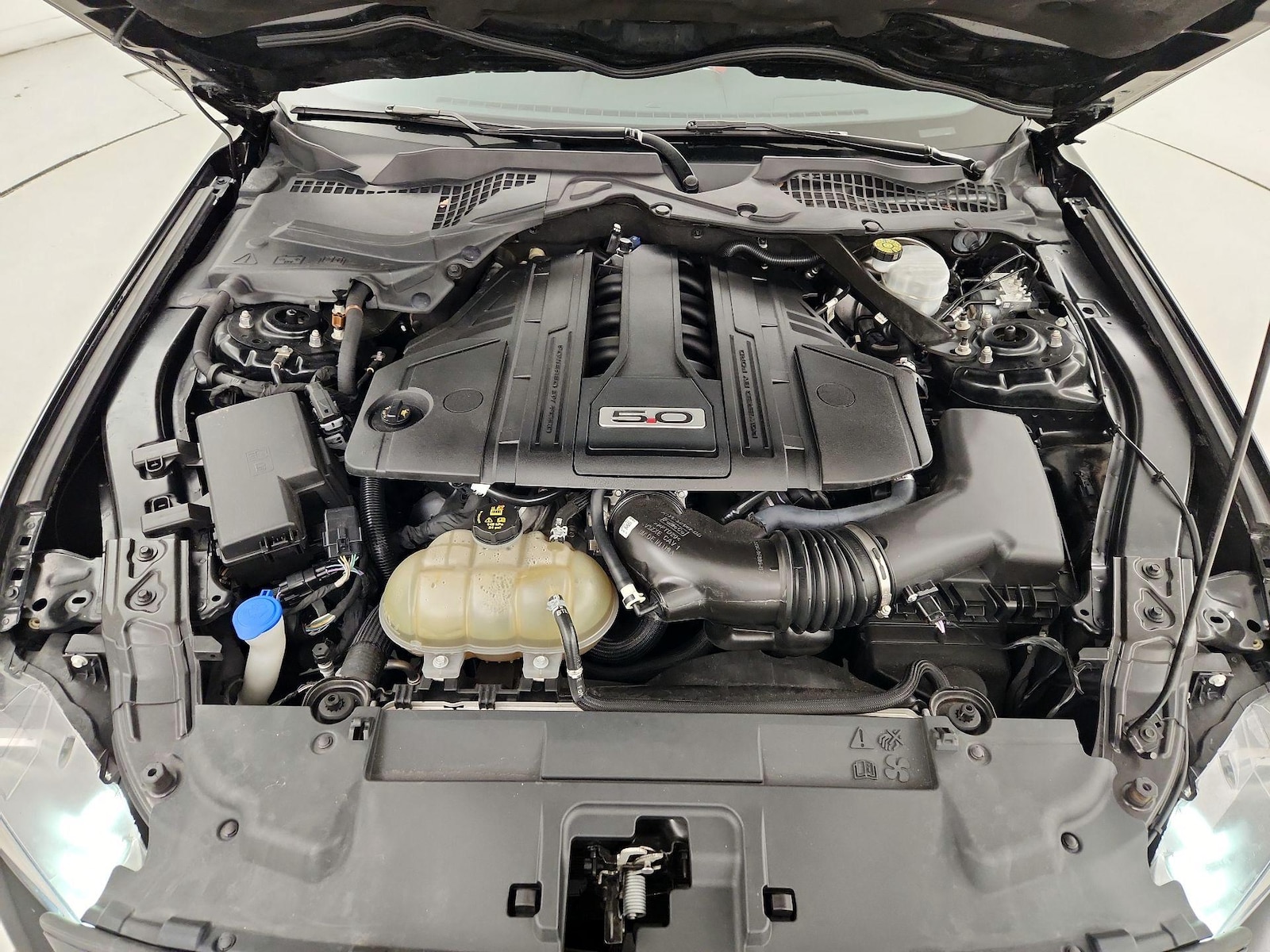 2022 Ford Mustang GT Premium - Photo 22