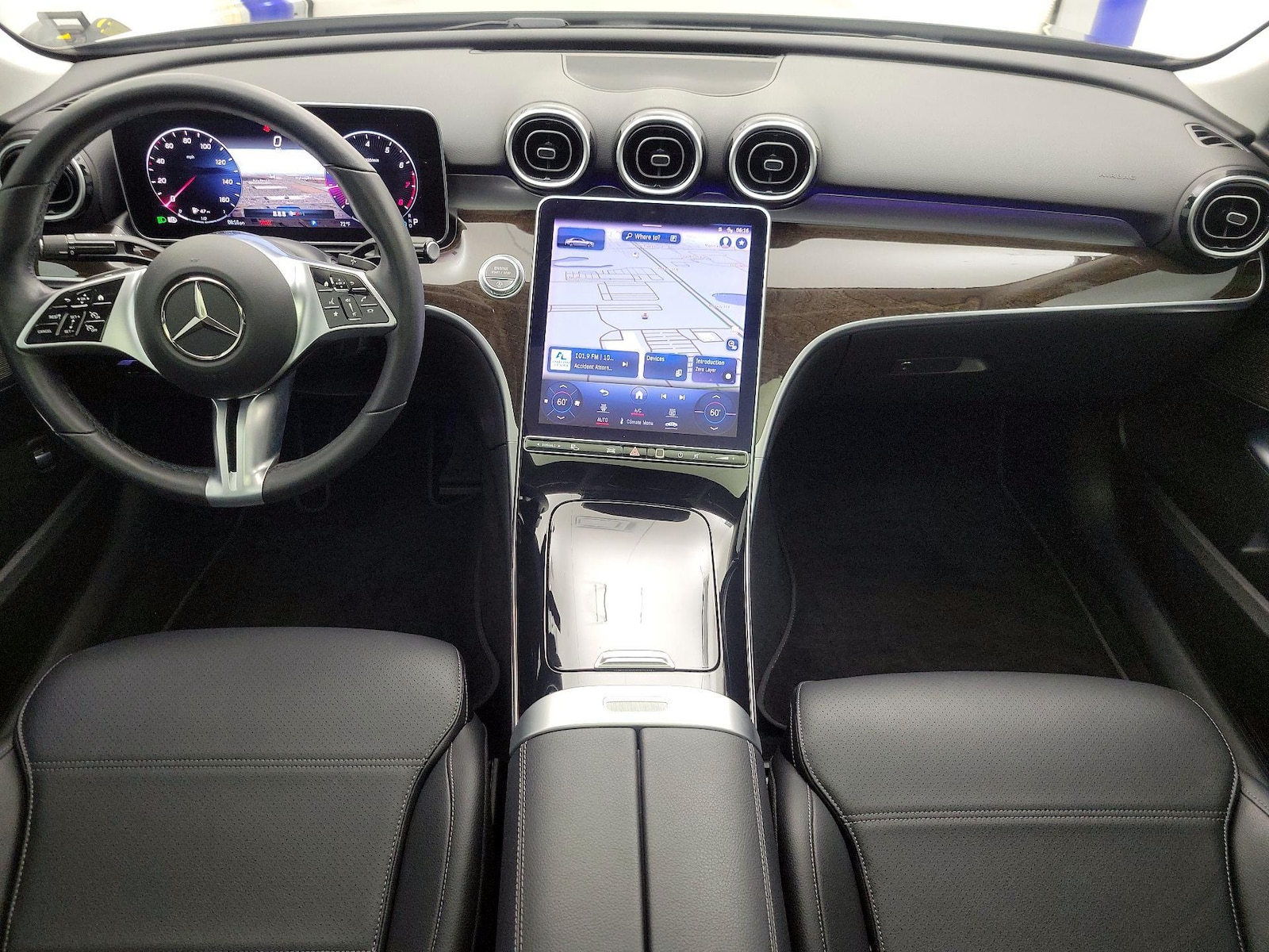 Apple CarPlay® & Android Auto™