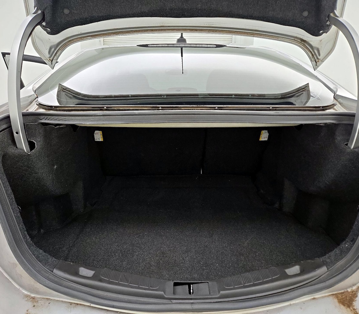 Trunk/Cargo (Seats Up)