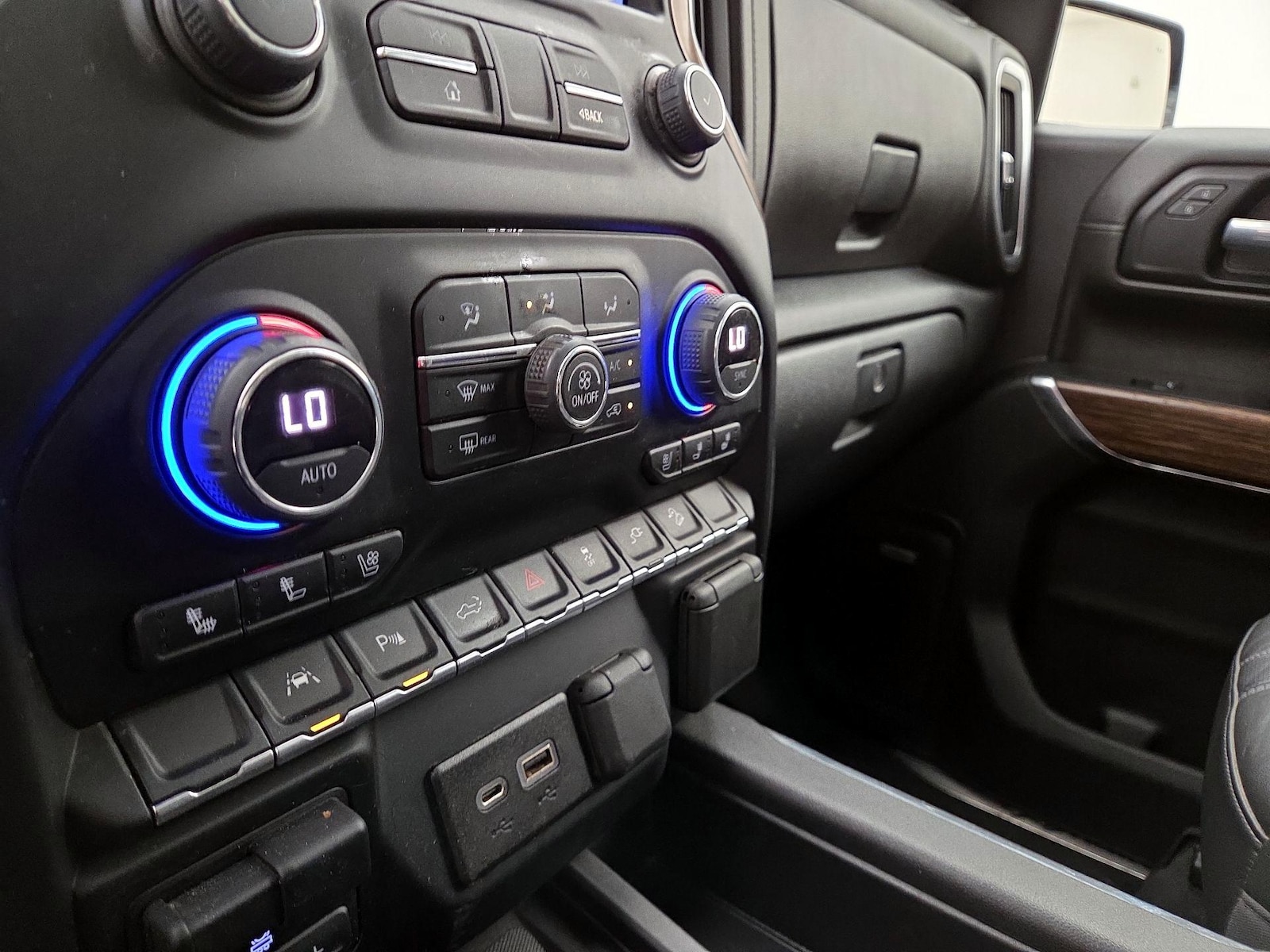 2022 Chevrolet Silverado 1500 Limited High Country - Photo 17