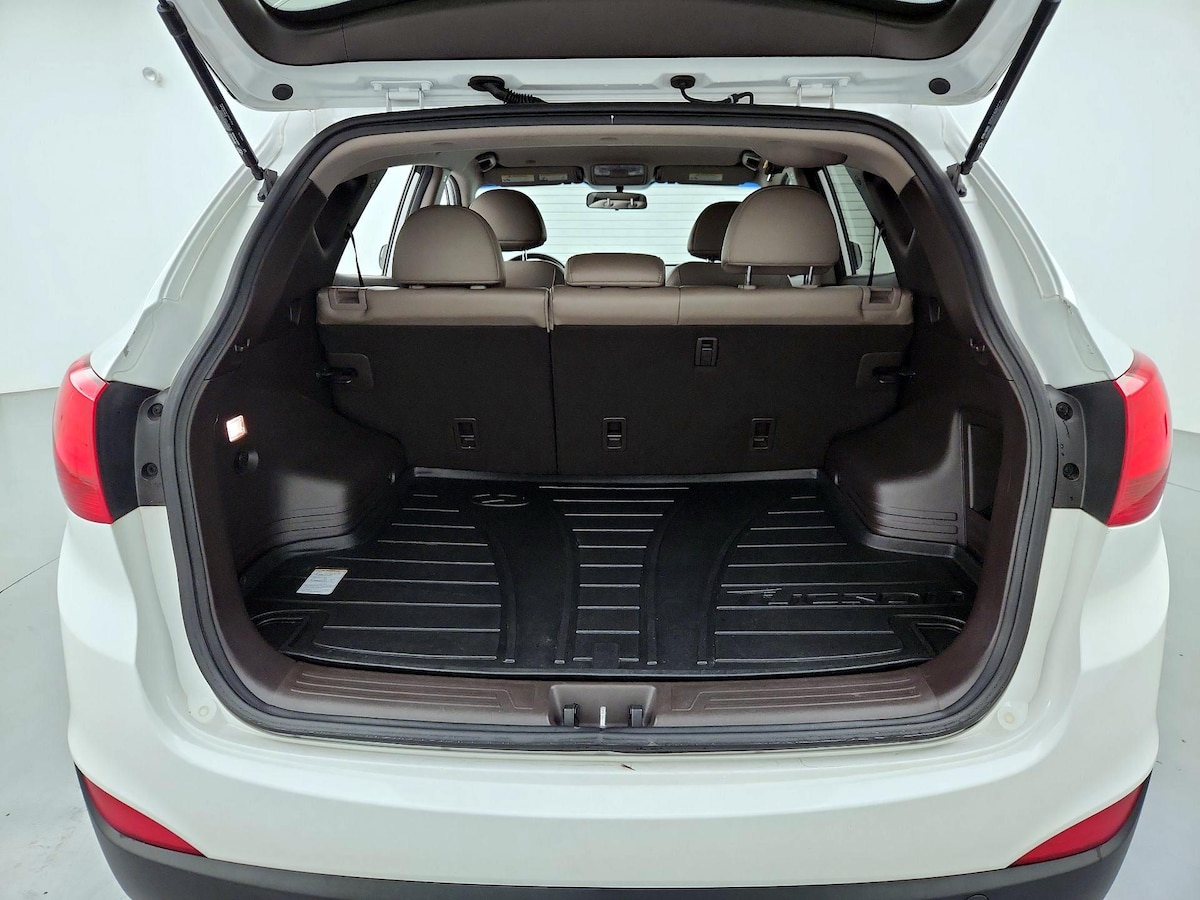 Trunk/Cargo (Seats Up)
