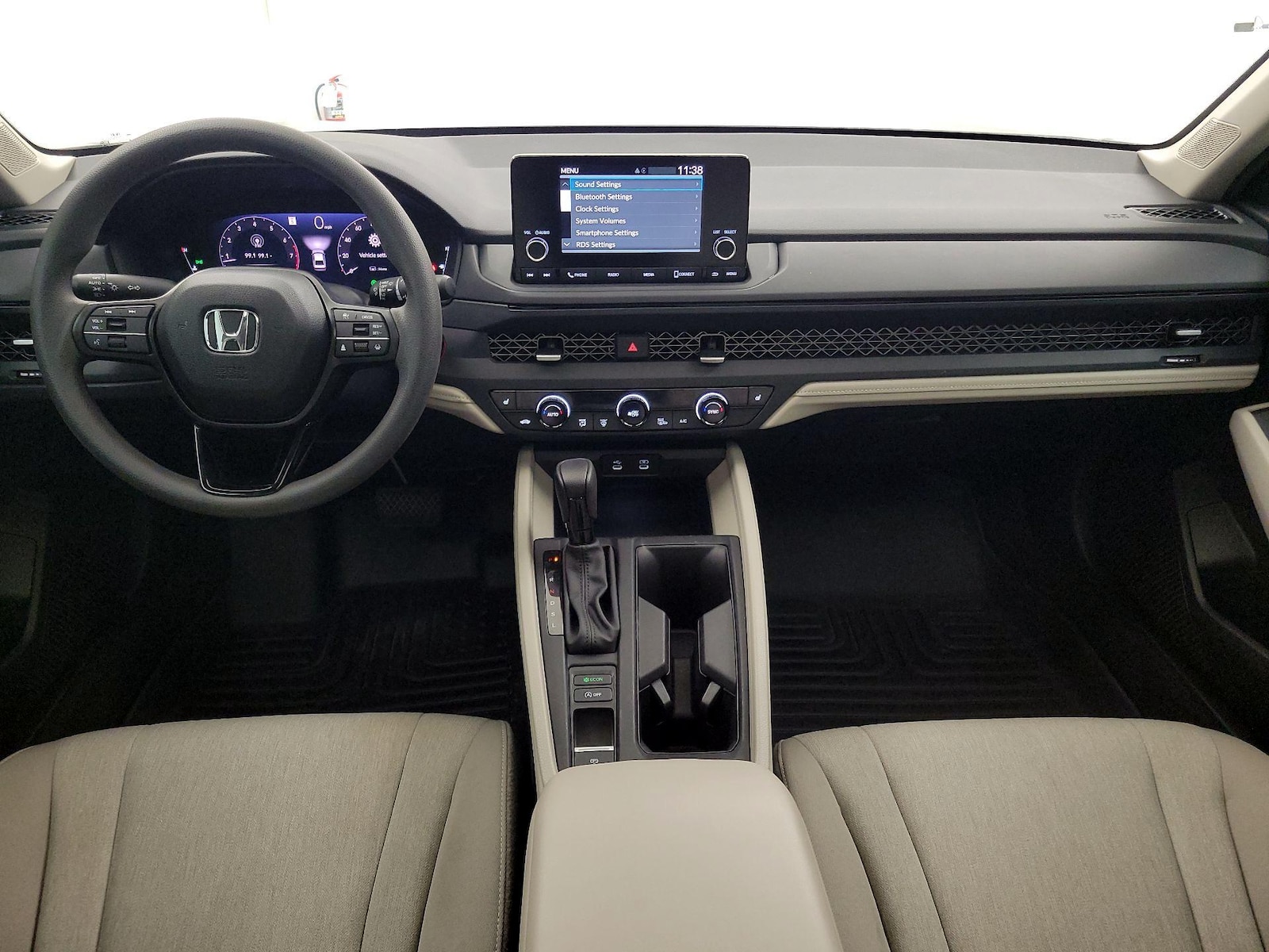 2025 Honda Accord SE - Photo 10