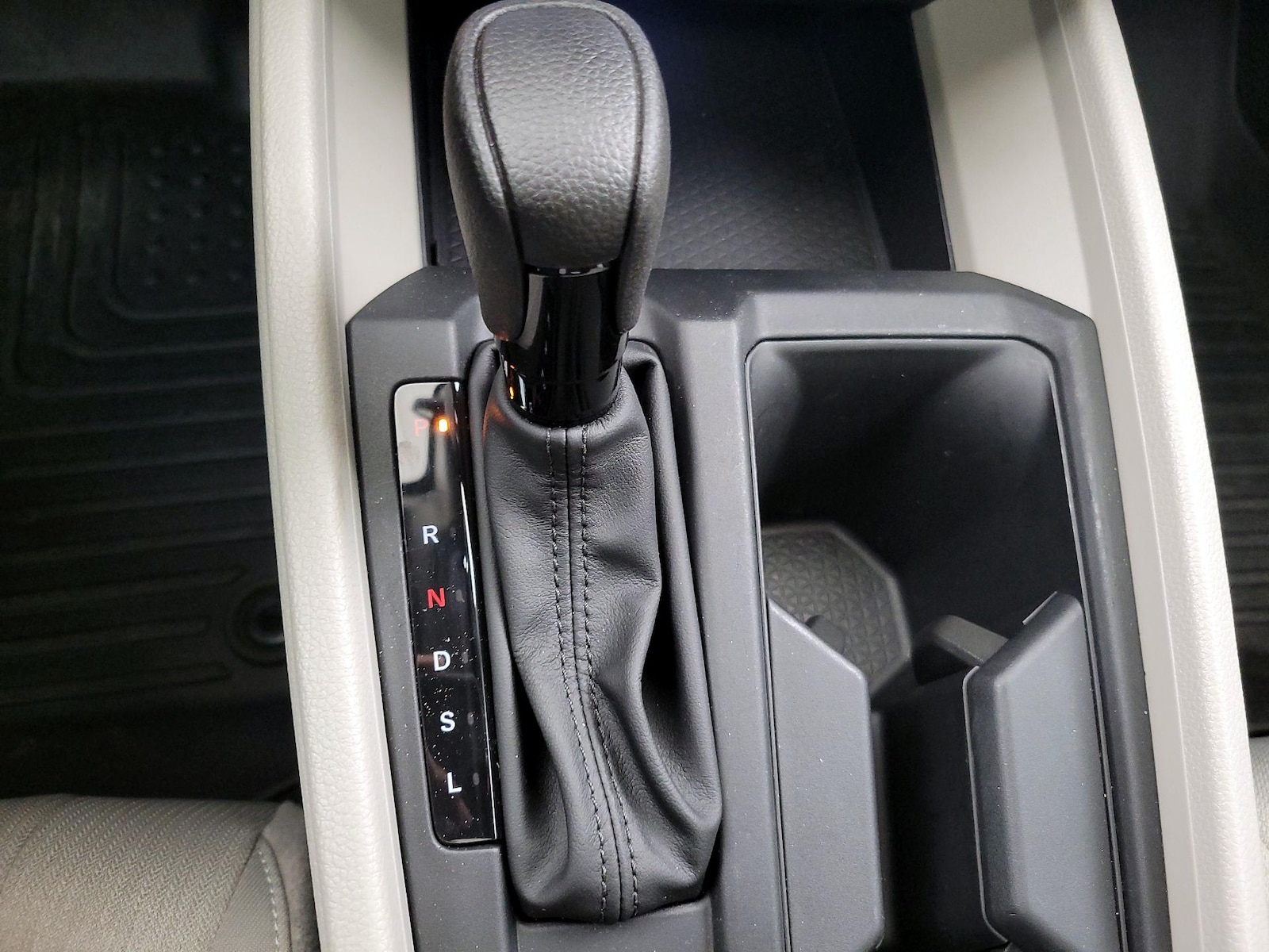 2025 Honda Accord SE - Photo 17
