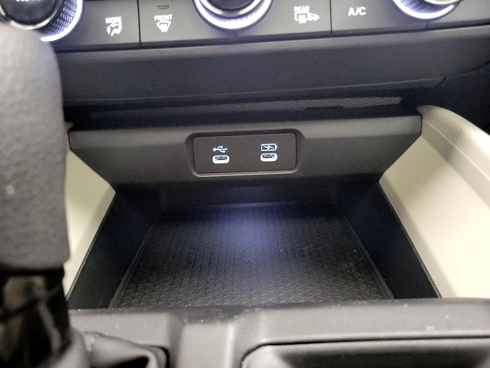 2025 Honda Accord SE - Photo 18