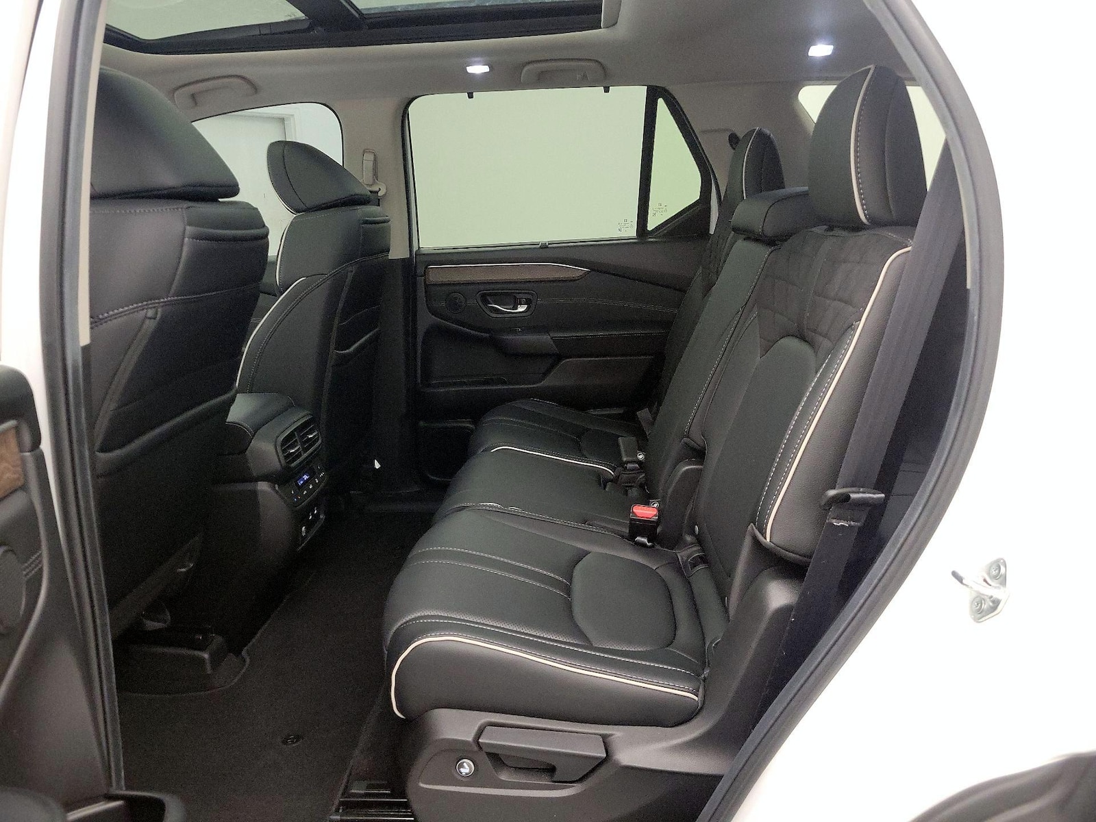 Rear Air Conditioning