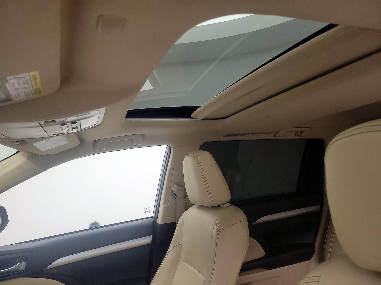 Sunroof(s) & Overhead Airbags