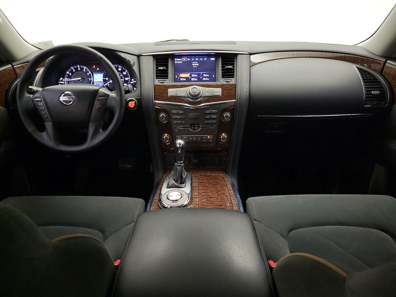 2018 Nissan Armada SV - Photo 10