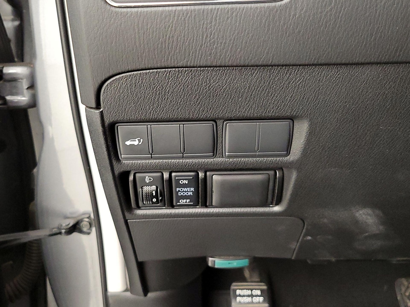 2018 Nissan Armada SV - Photo 14