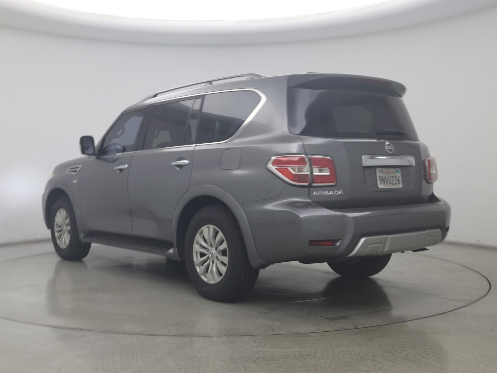 2018 Nissan Armada SV - Photo 3