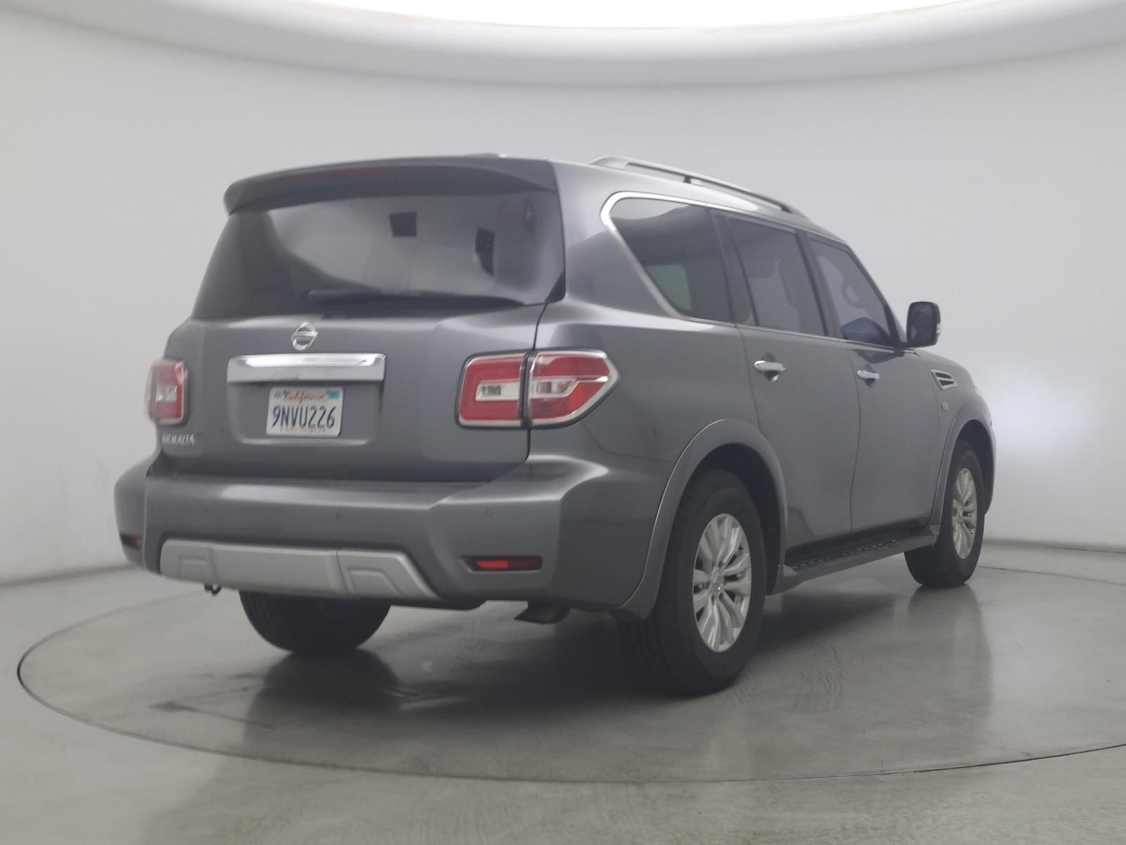 2018 Nissan Armada SV - Photo 9