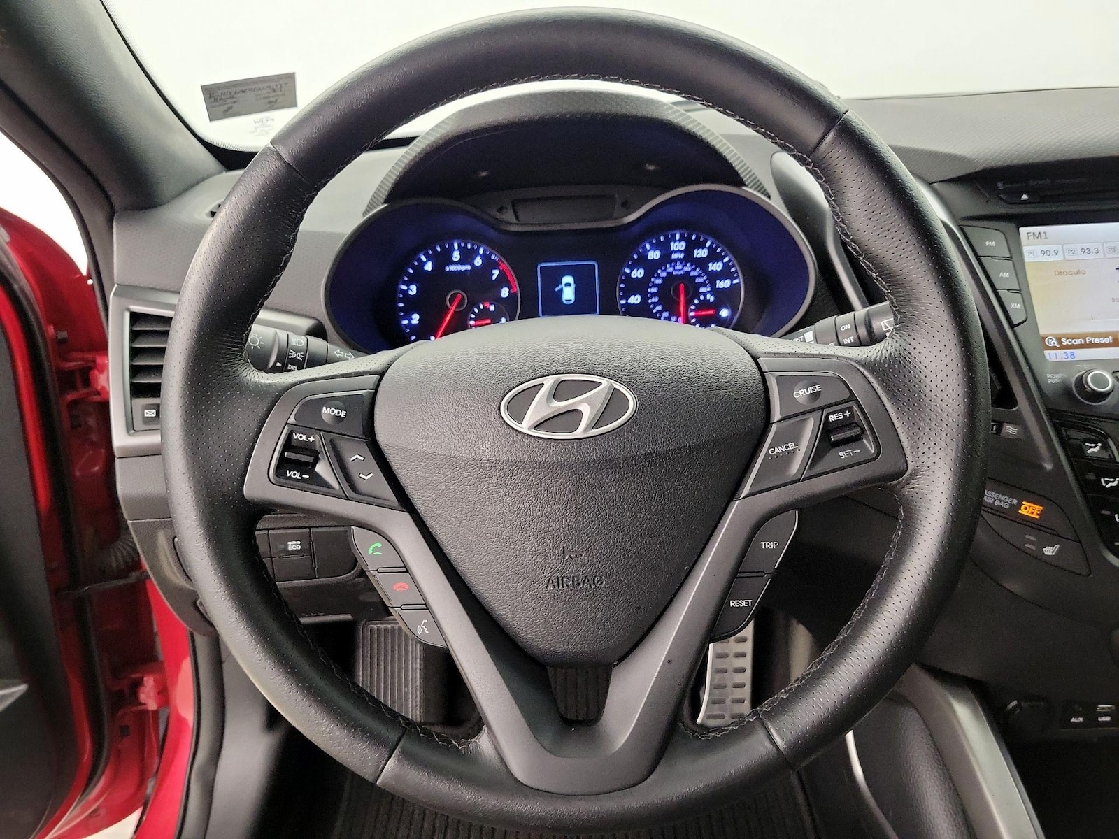 2016 Hyundai Veloster Base - Photo 11