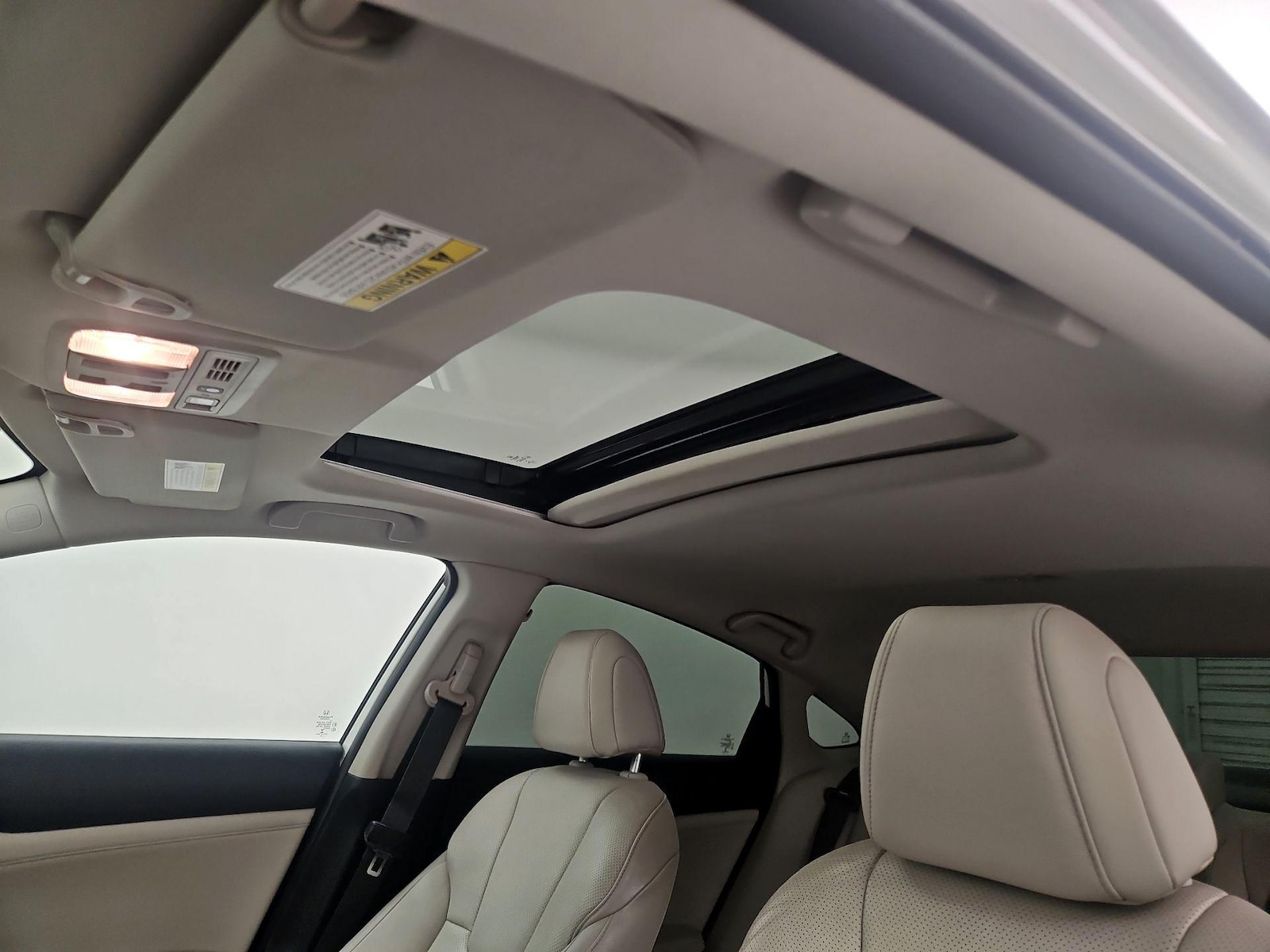 Sunroof(s) & Overhead Airbags