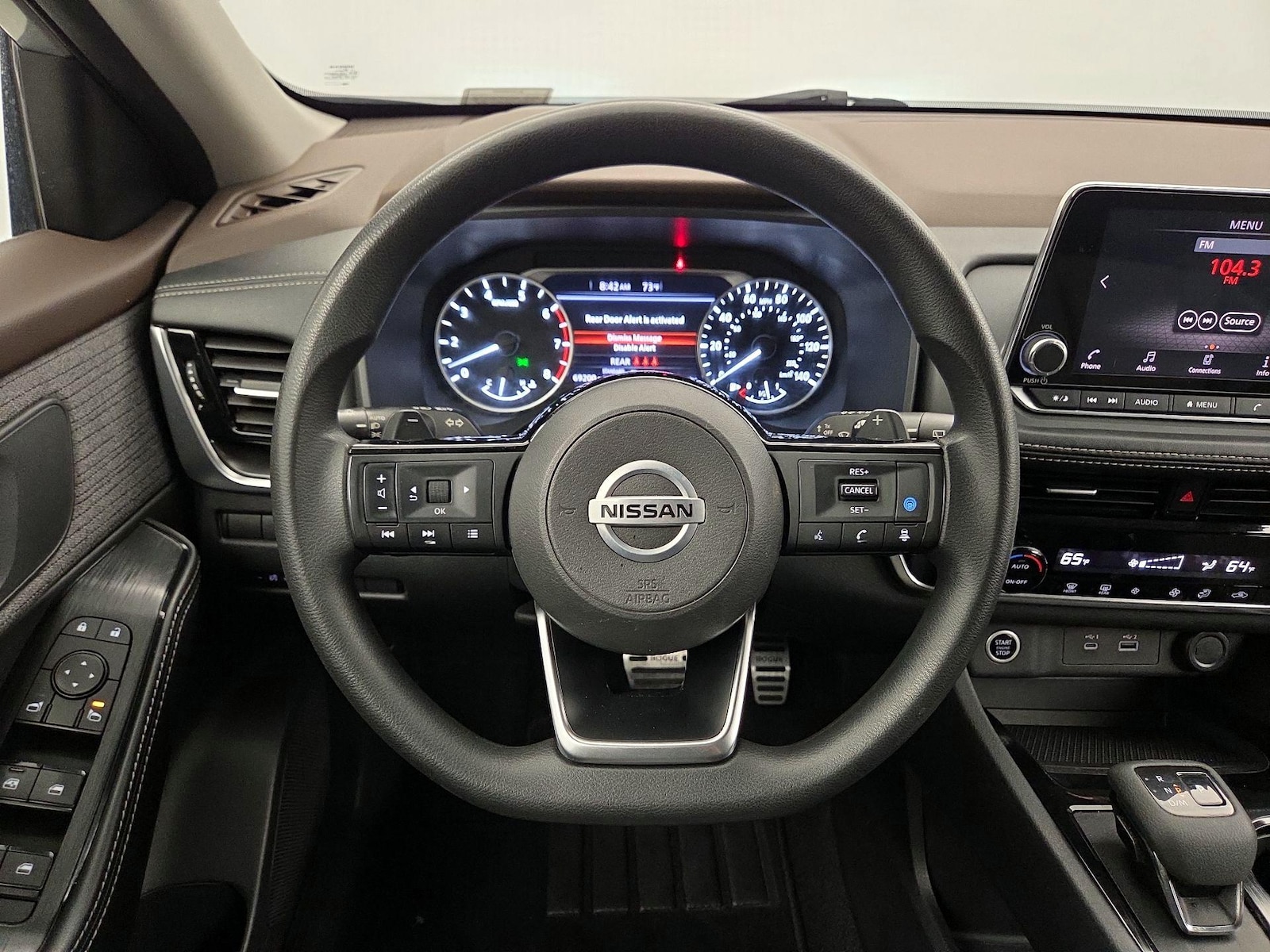 2021 Nissan Rogue SV - Photo 11