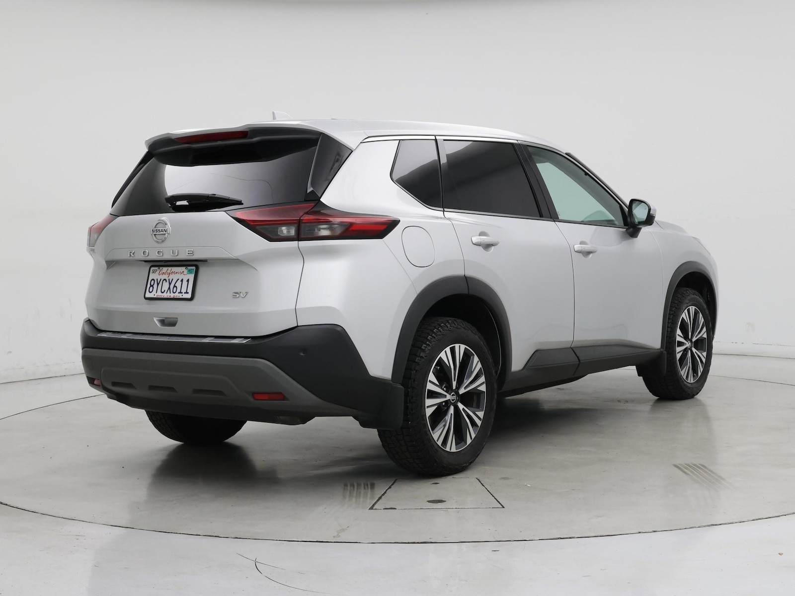 2021 Nissan Rogue SV - Photo 9