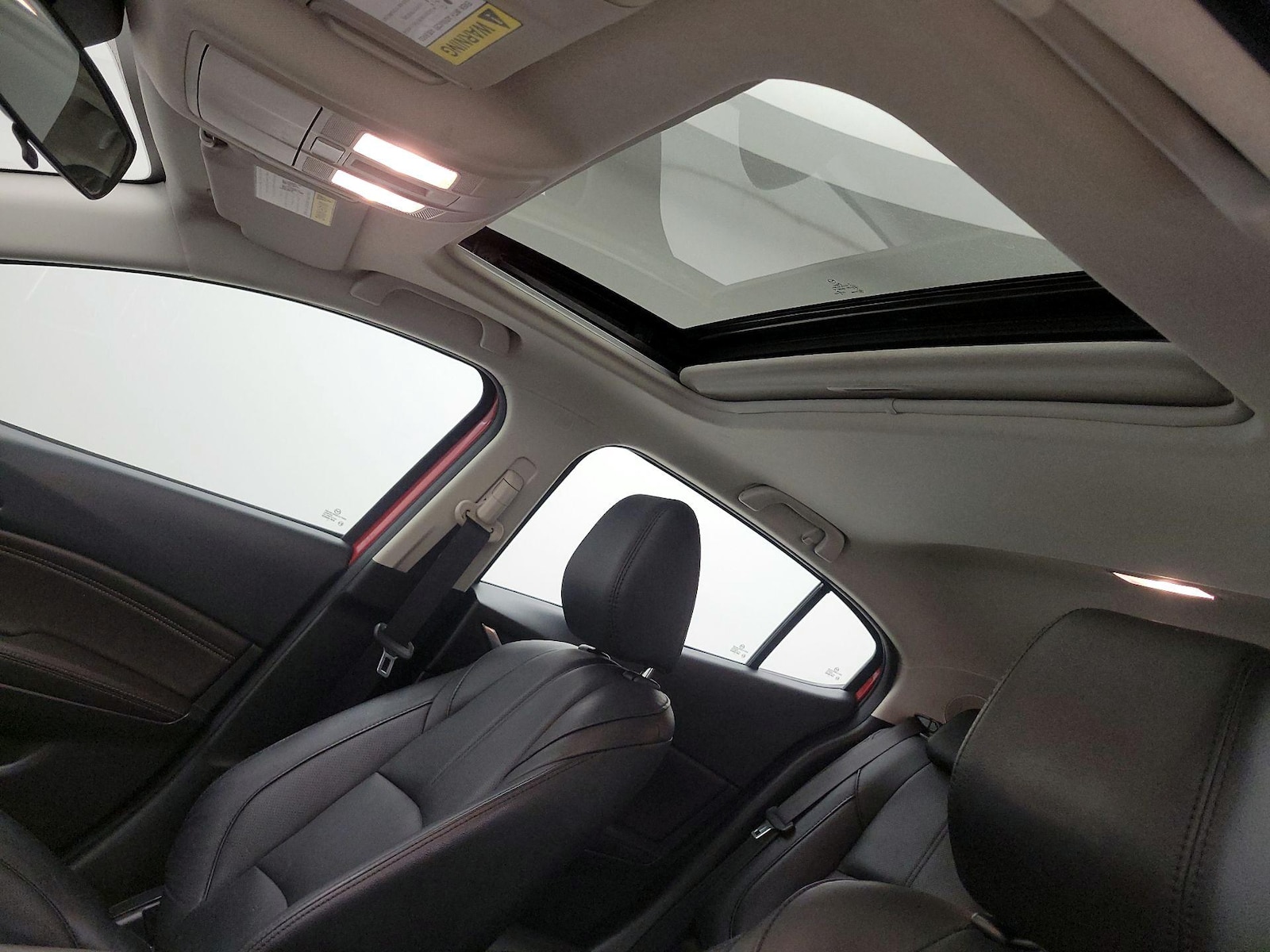 Sunroof(s) & Overhead Airbags